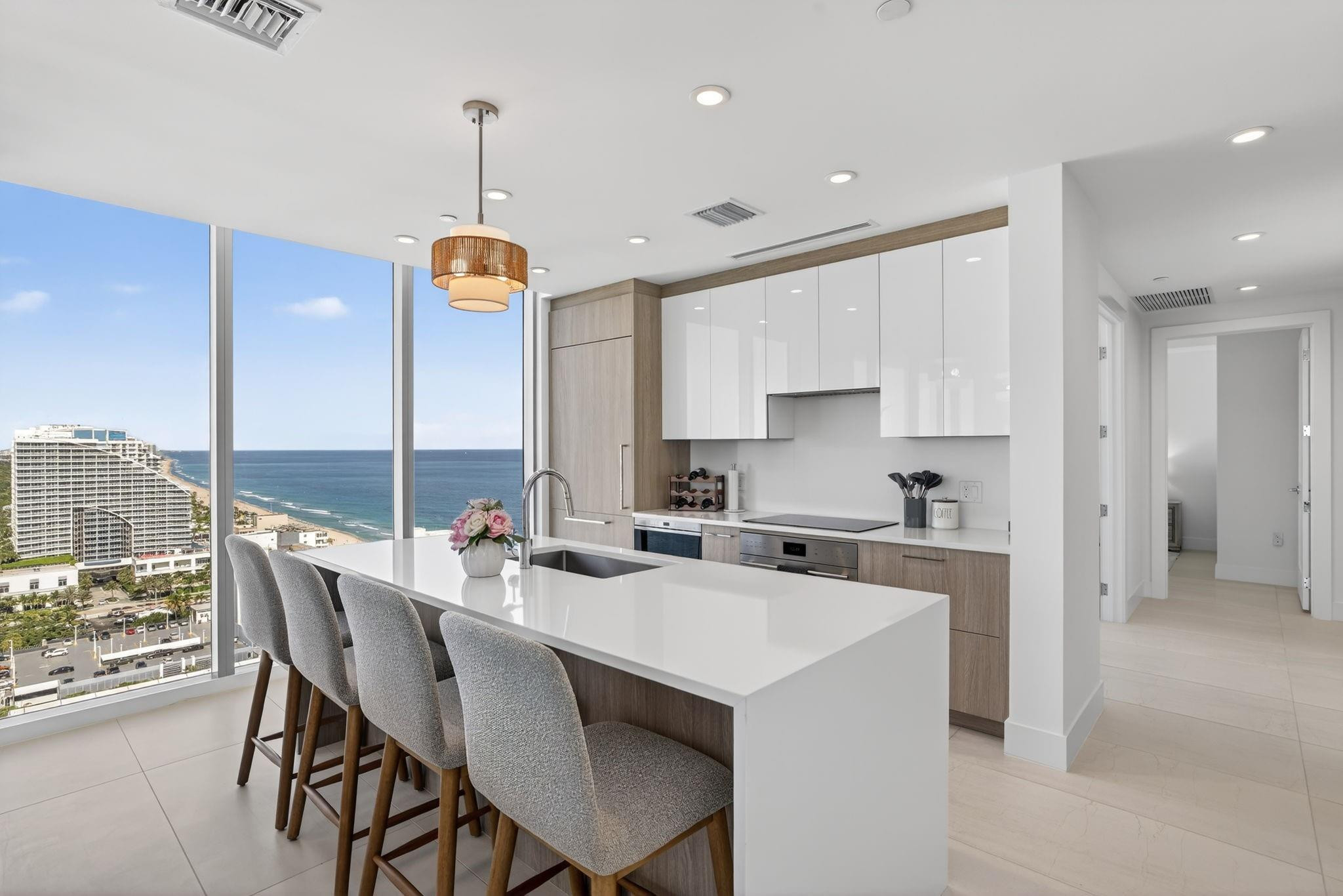 151 N Seabreeze Boulevard 2103-E