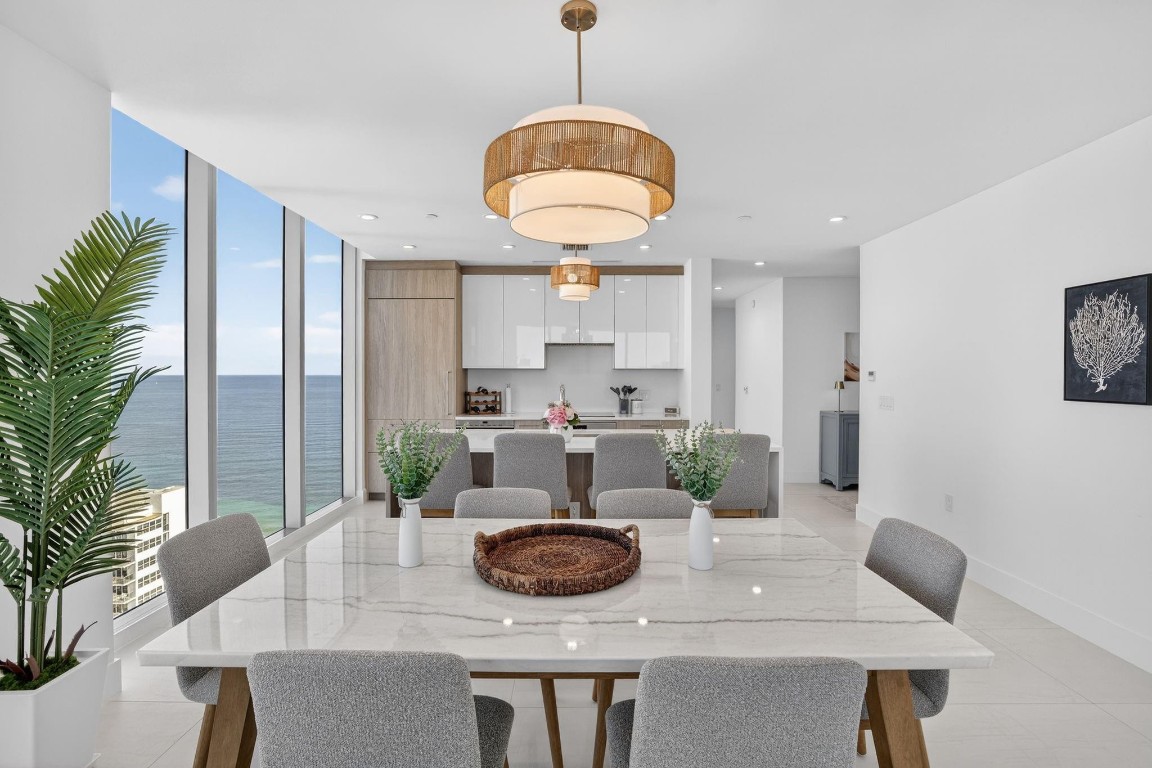 151 N Seabreeze Boulevard 2103-E