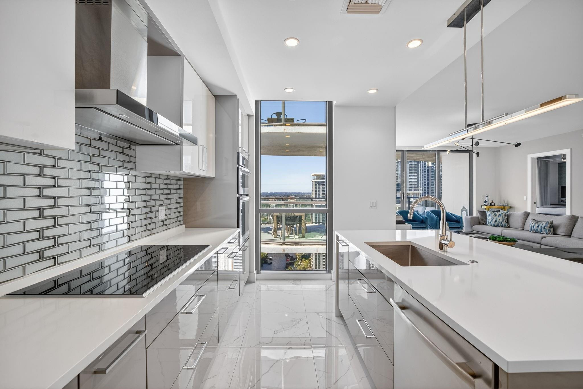 100 E Las Olas Blvd 3004