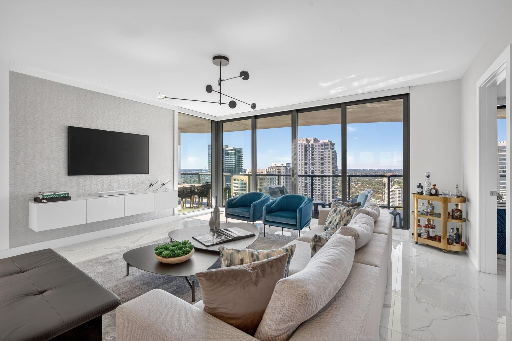 100 E Las Olas Blvd 3004