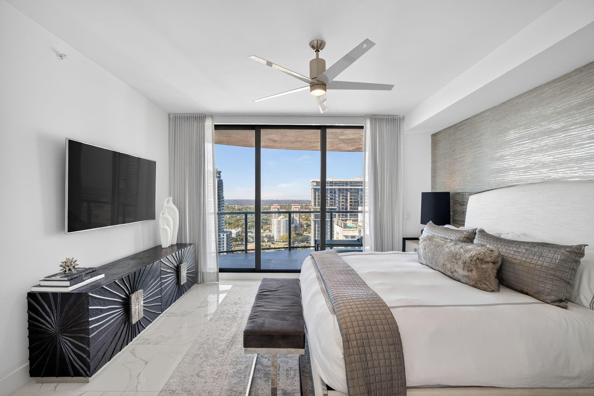 100 E Las Olas Blvd 3004