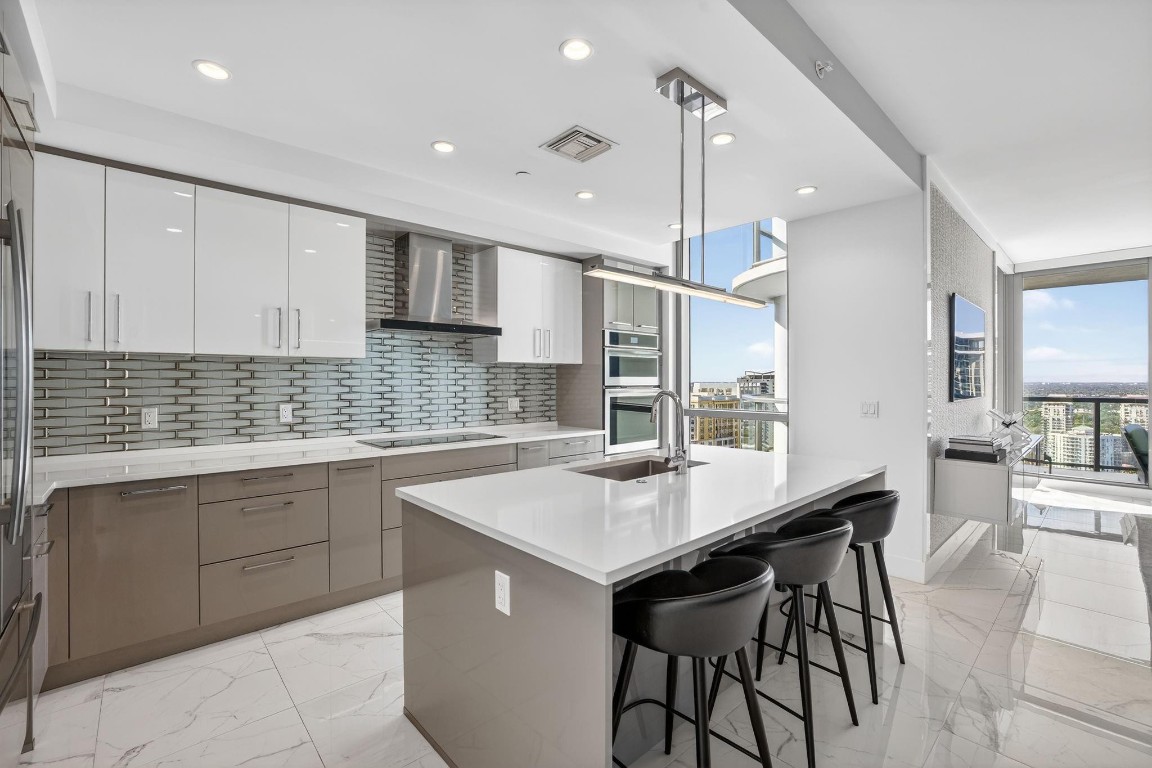 100 E Las Olas Blvd 3004