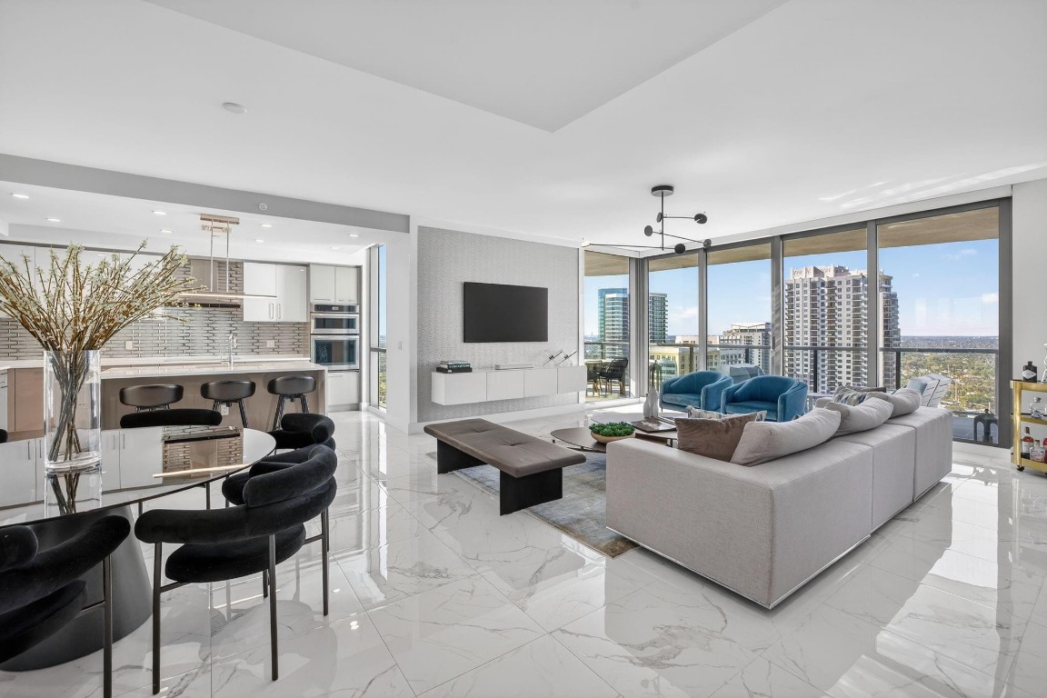 100 E Las Olas Blvd 3004