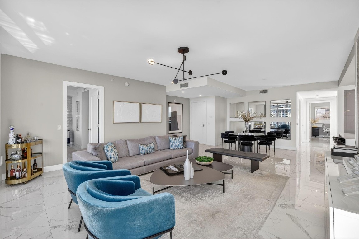 100 E Las Olas Blvd 3004