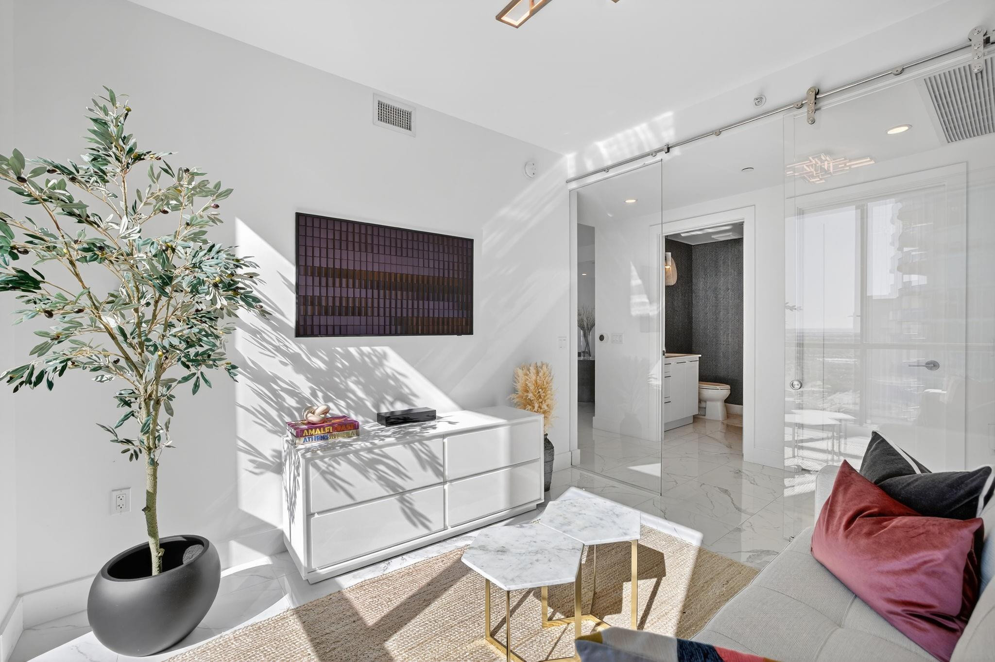 100 E Las Olas Blvd 3004