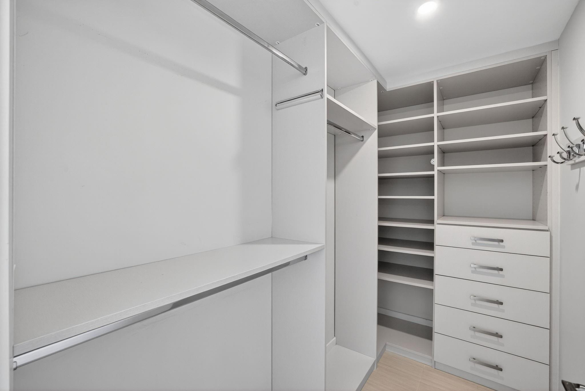 612 Bayshore Drive 702