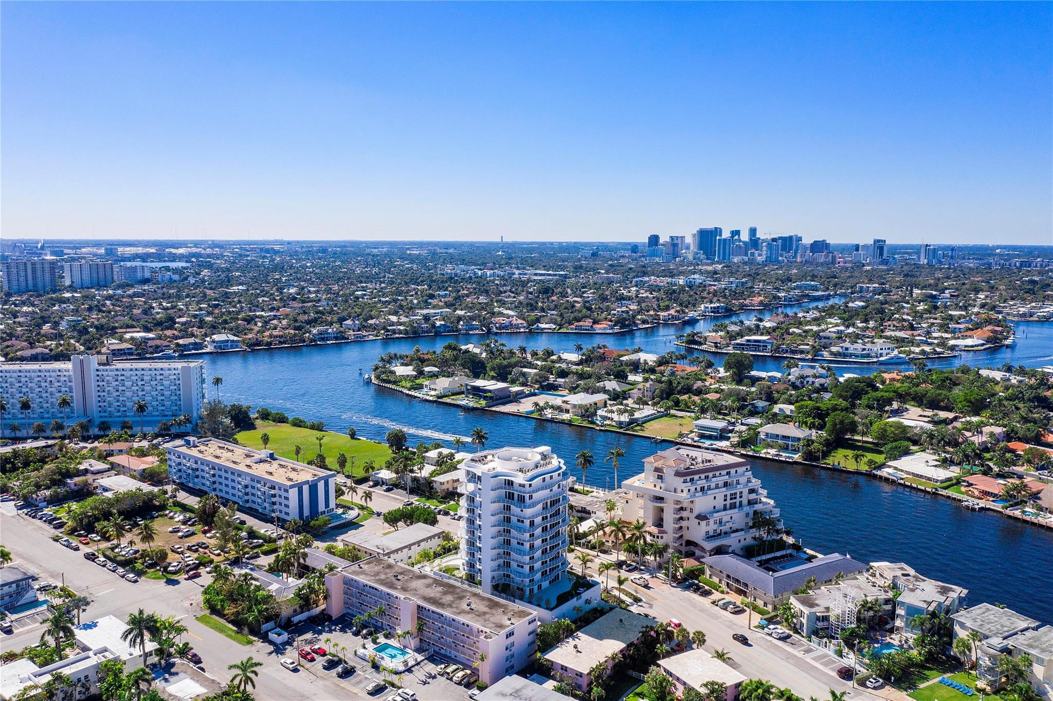 612 Bayshore Drive 702