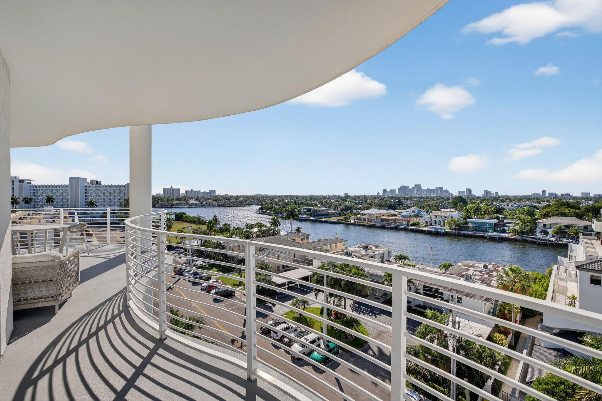 612 Bayshore Drive 702