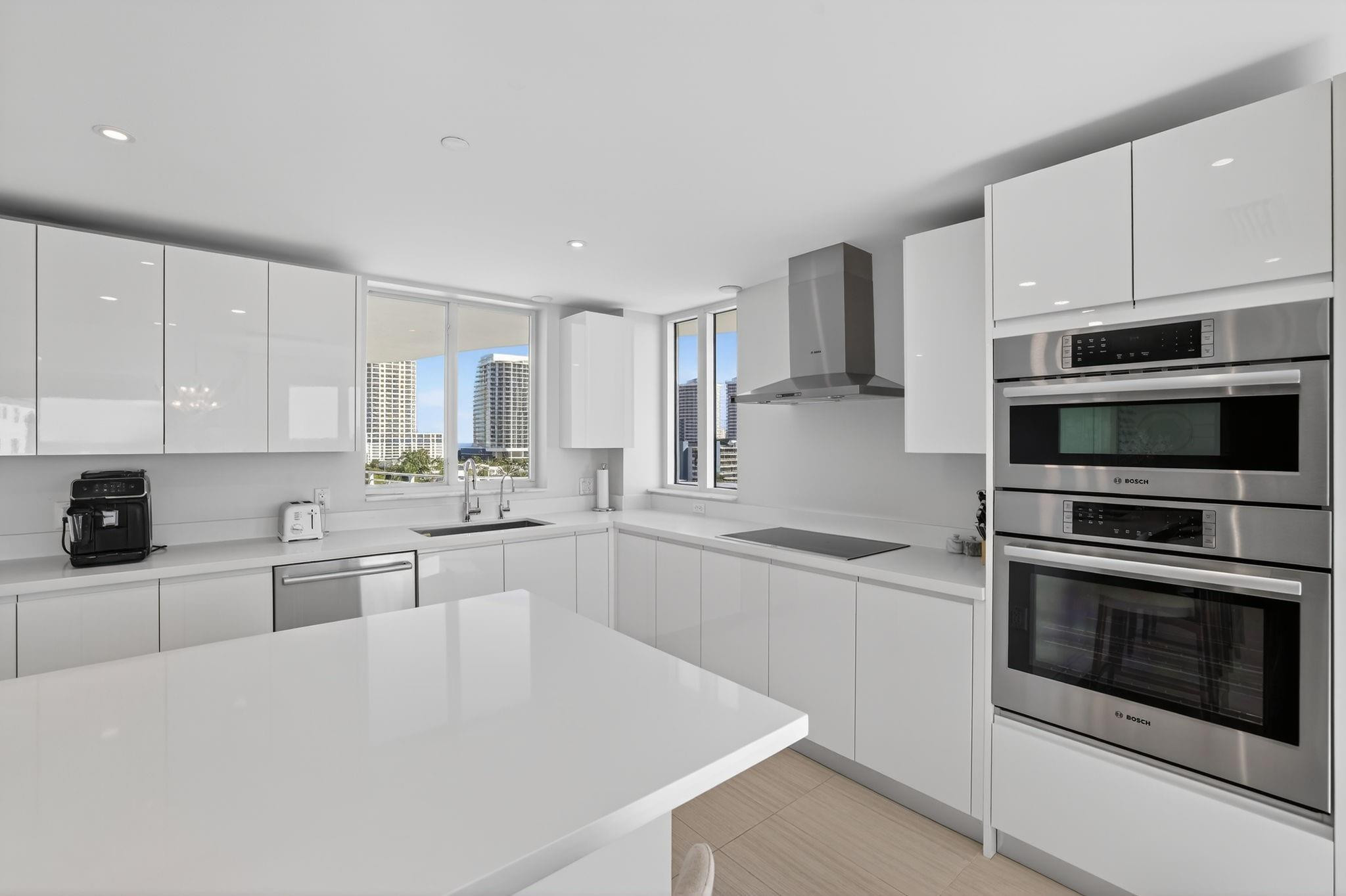 612 Bayshore Drive 702