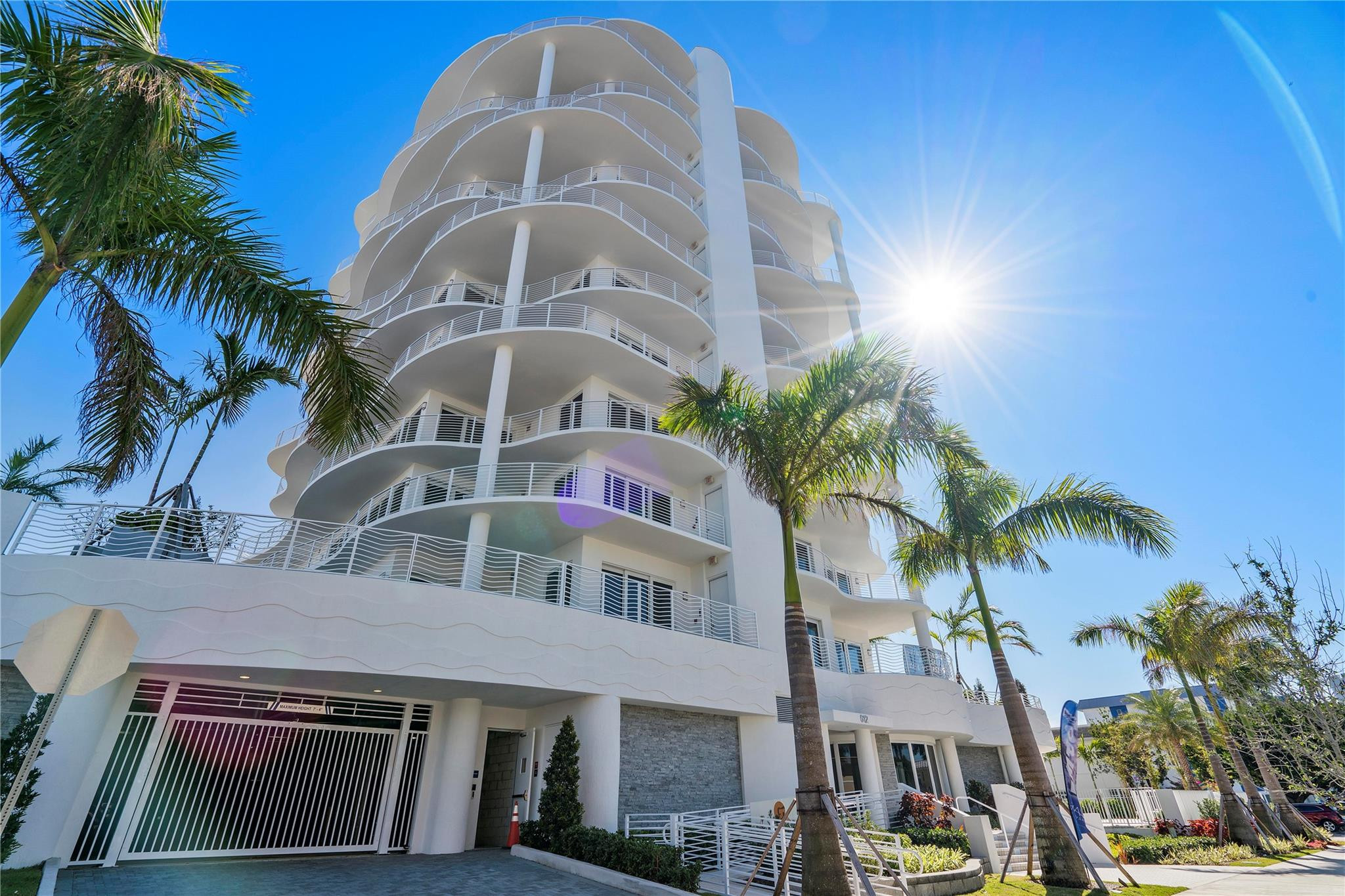 612 Bayshore Drive 702