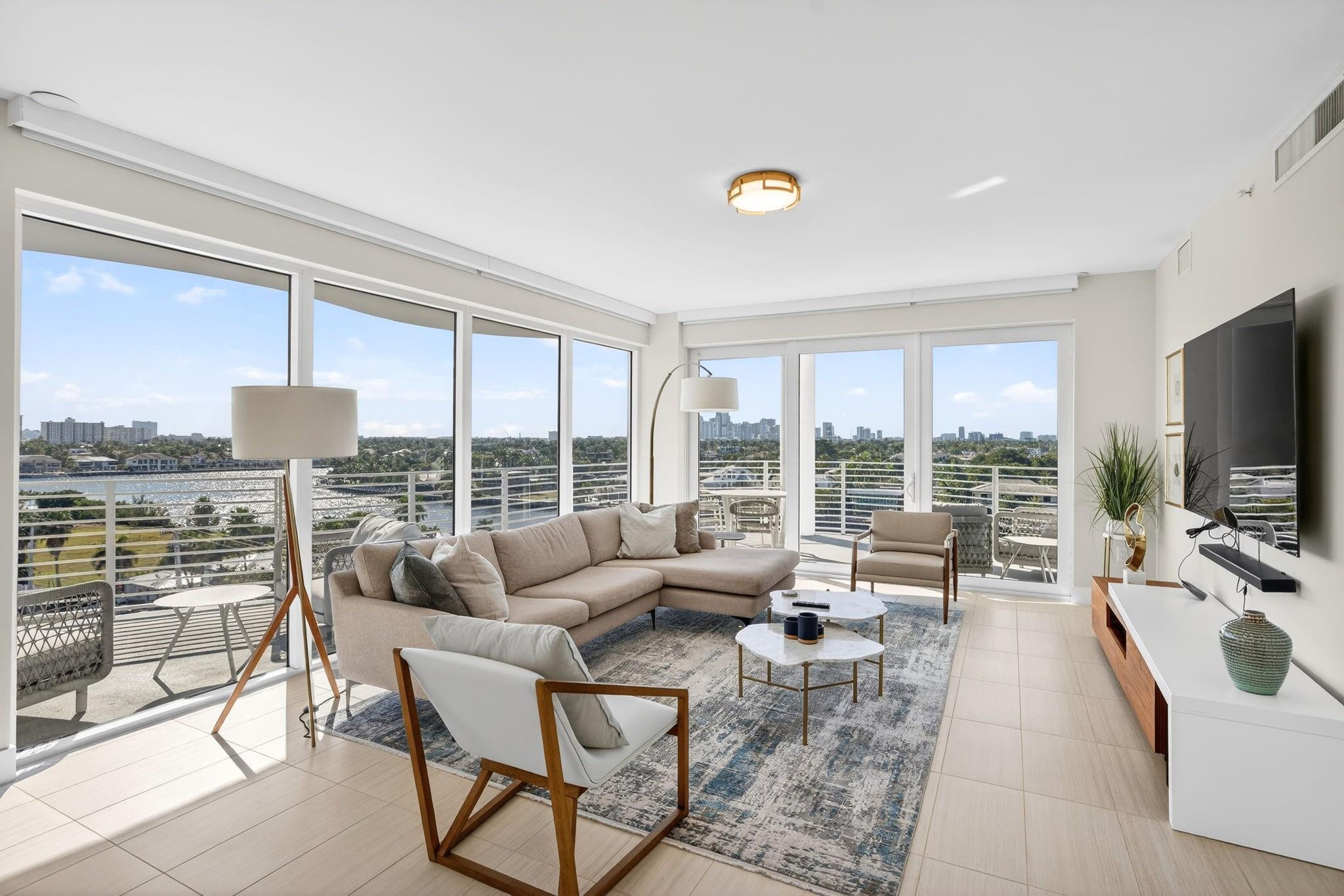 612 Bayshore Drive 702