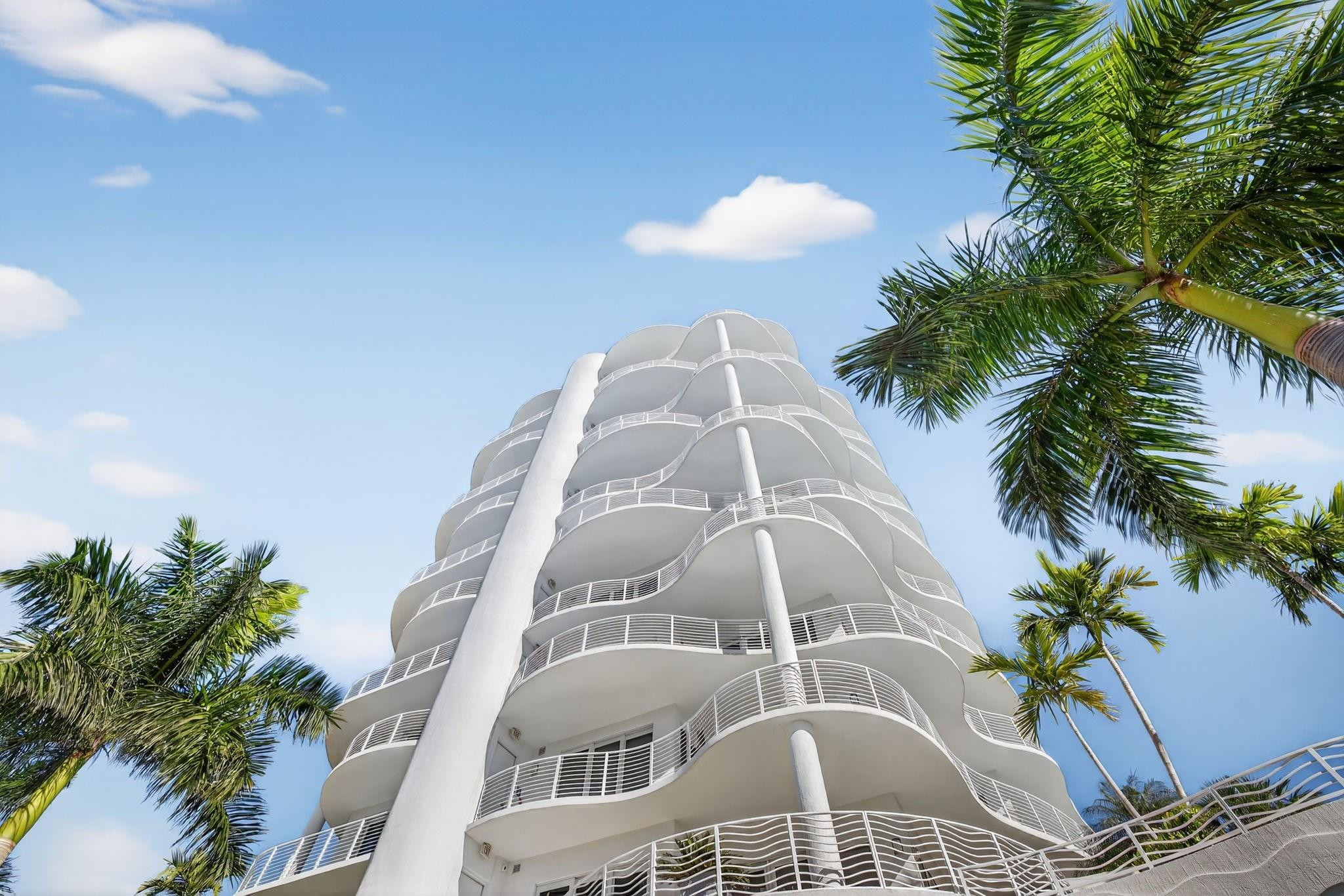 612 Bayshore Drive 702