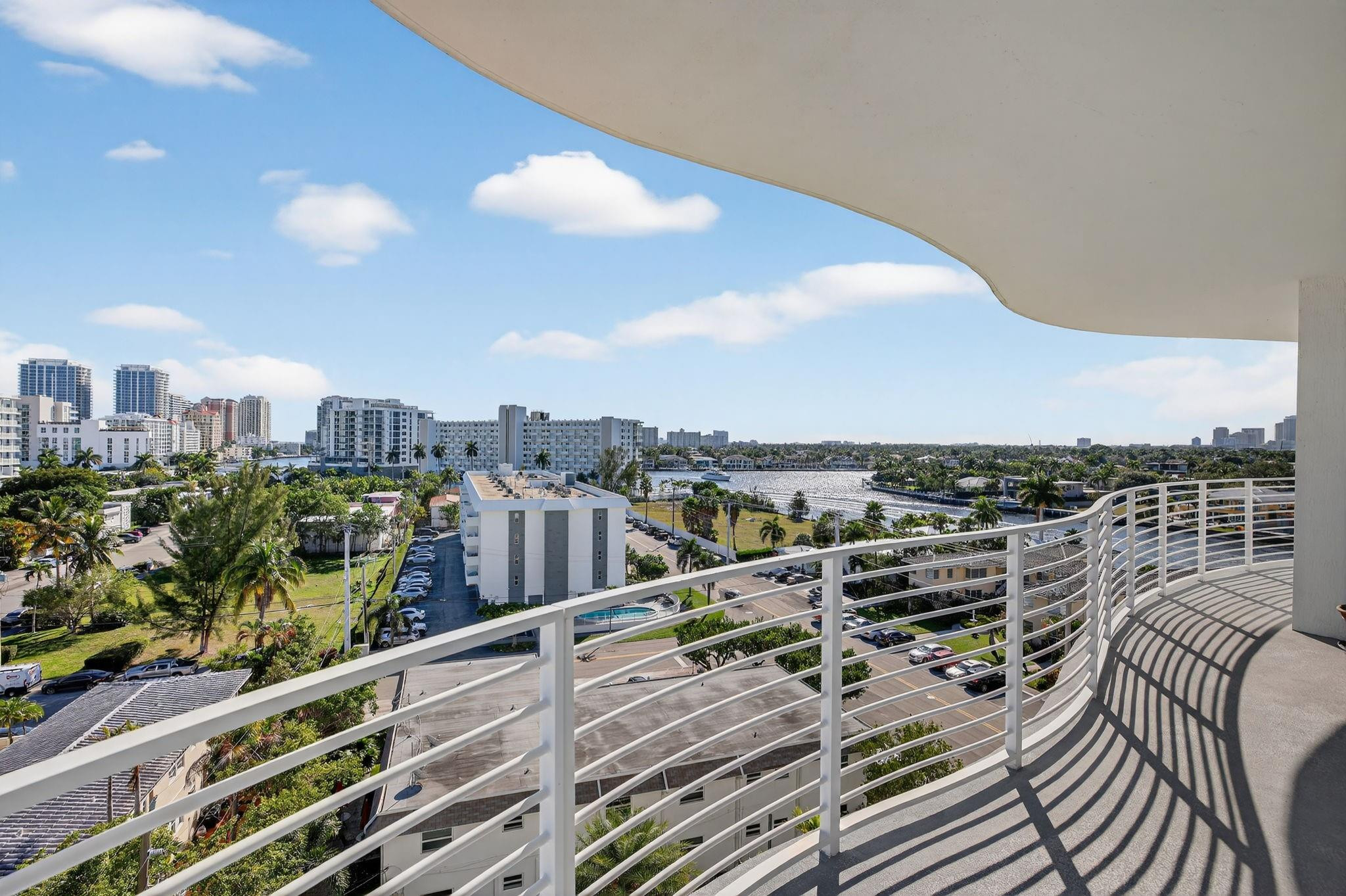 612 Bayshore Drive 702