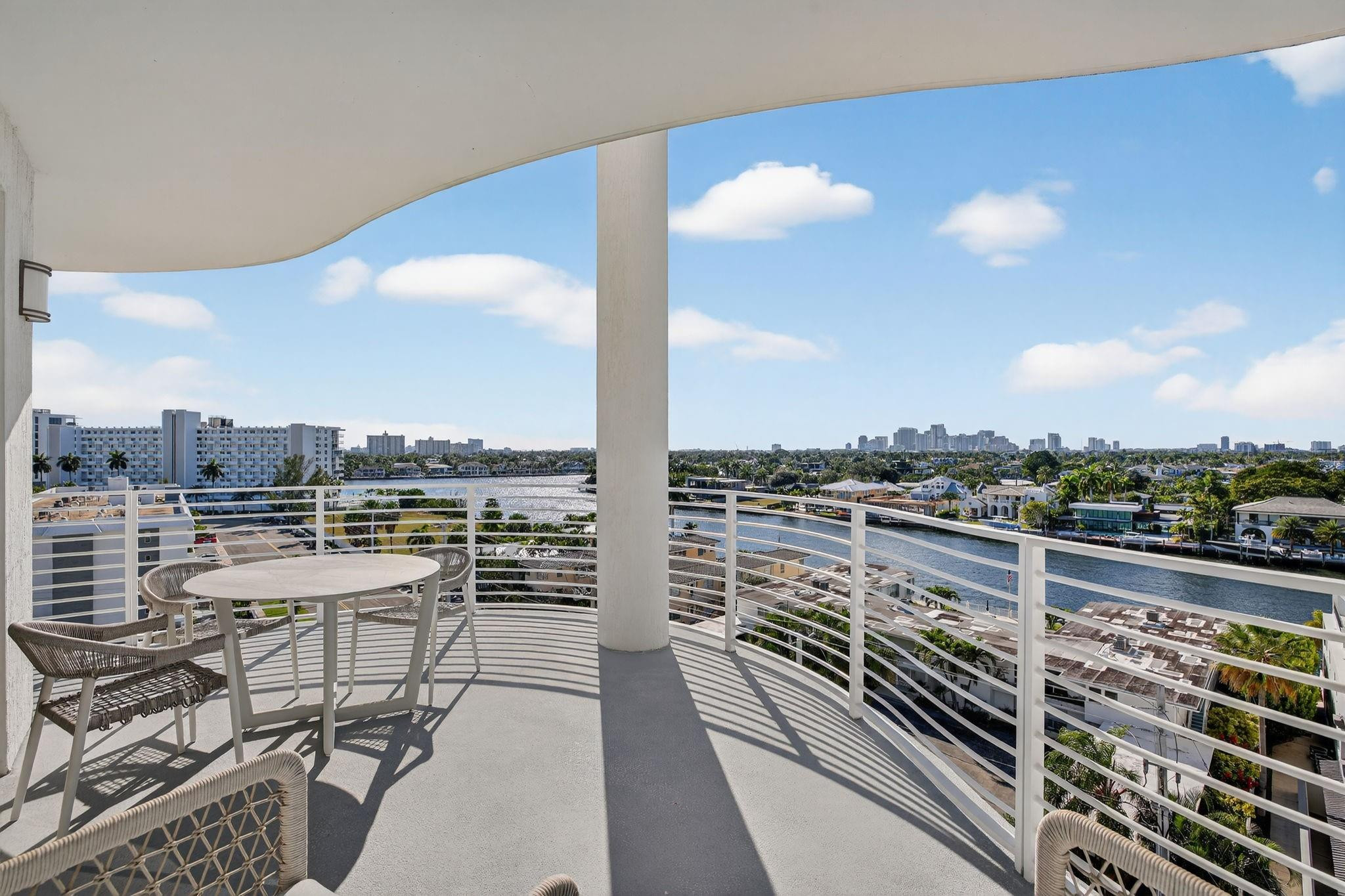 612 Bayshore Drive 702