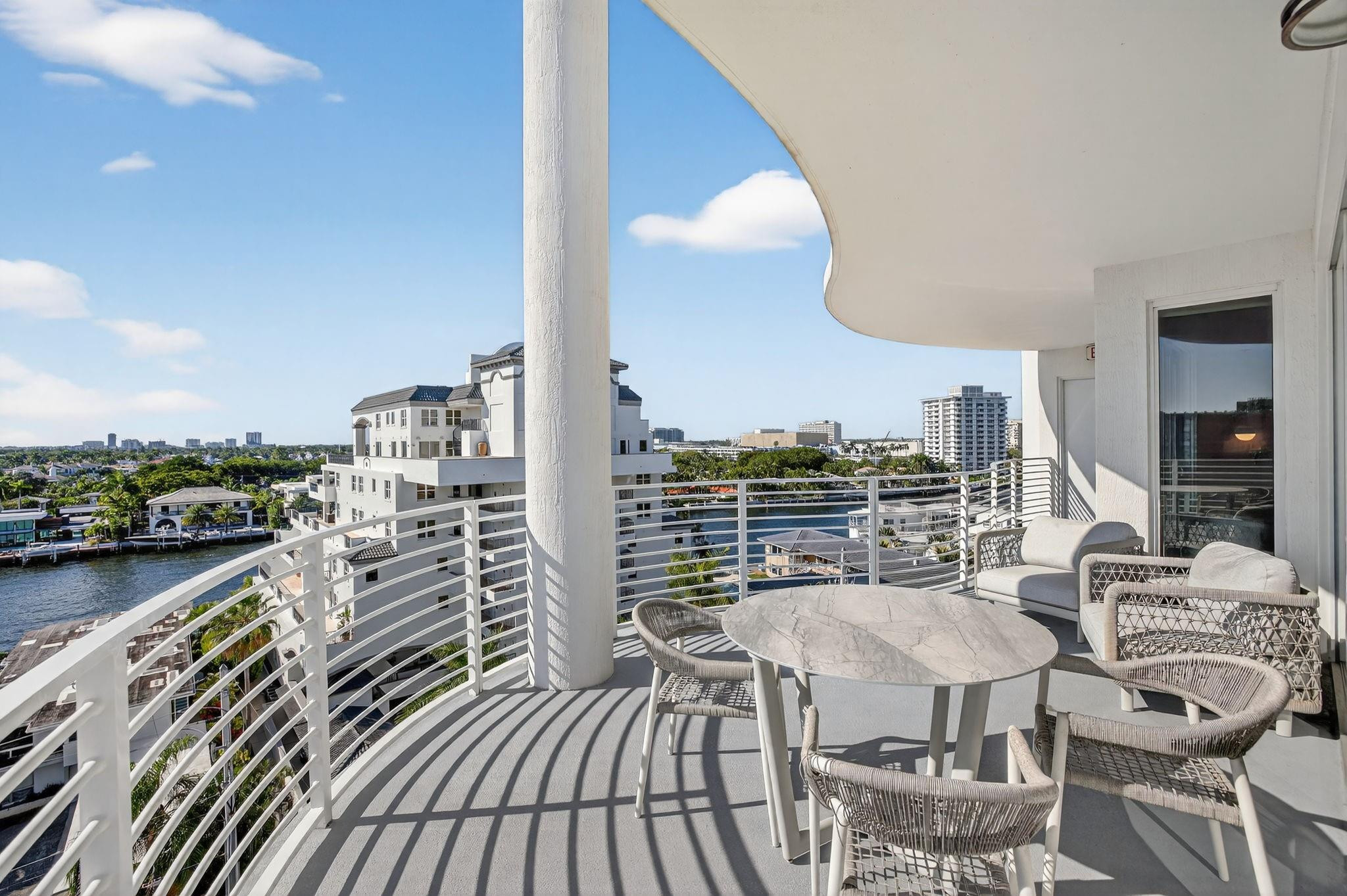 612 Bayshore Drive 702