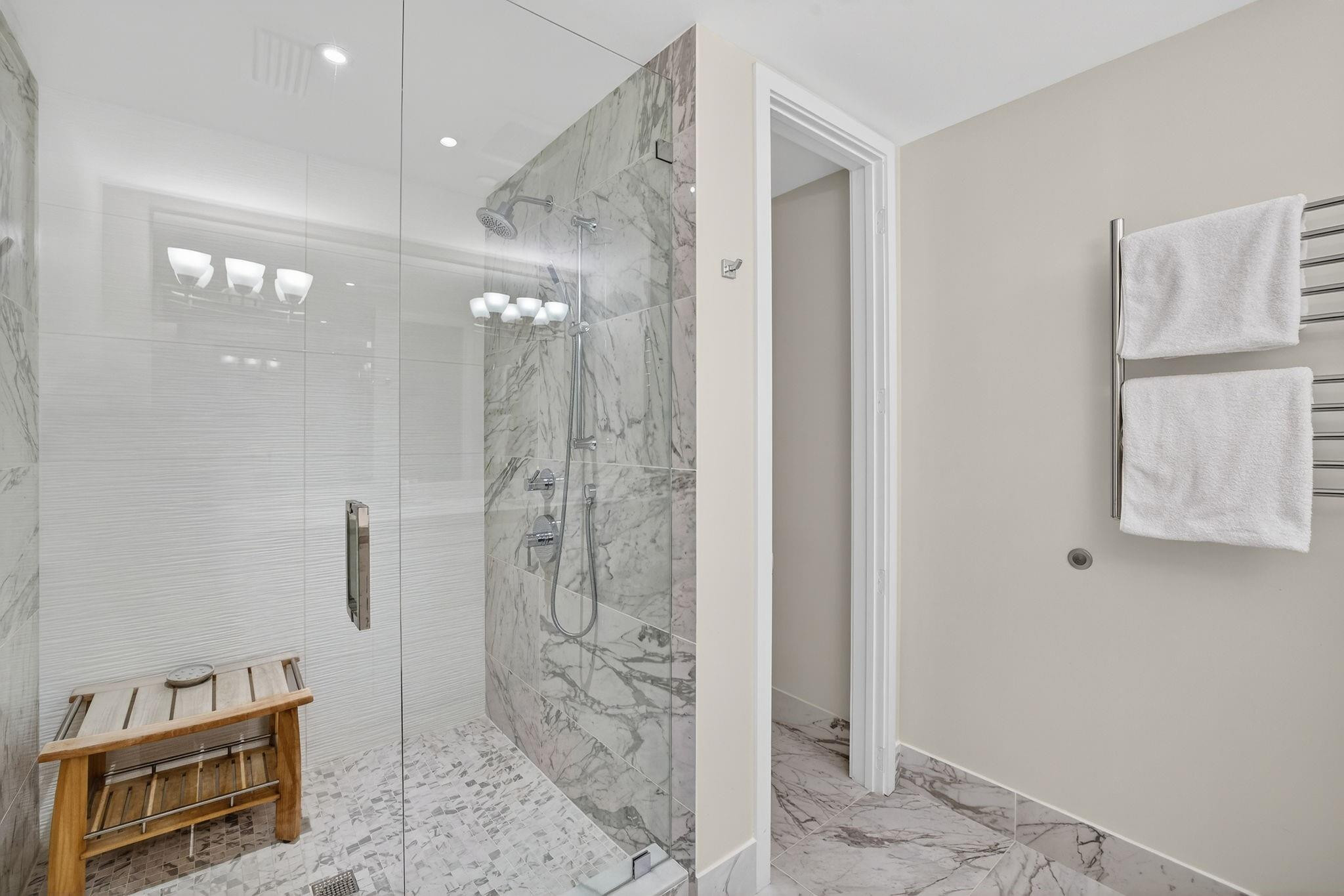 612 Bayshore Drive 702