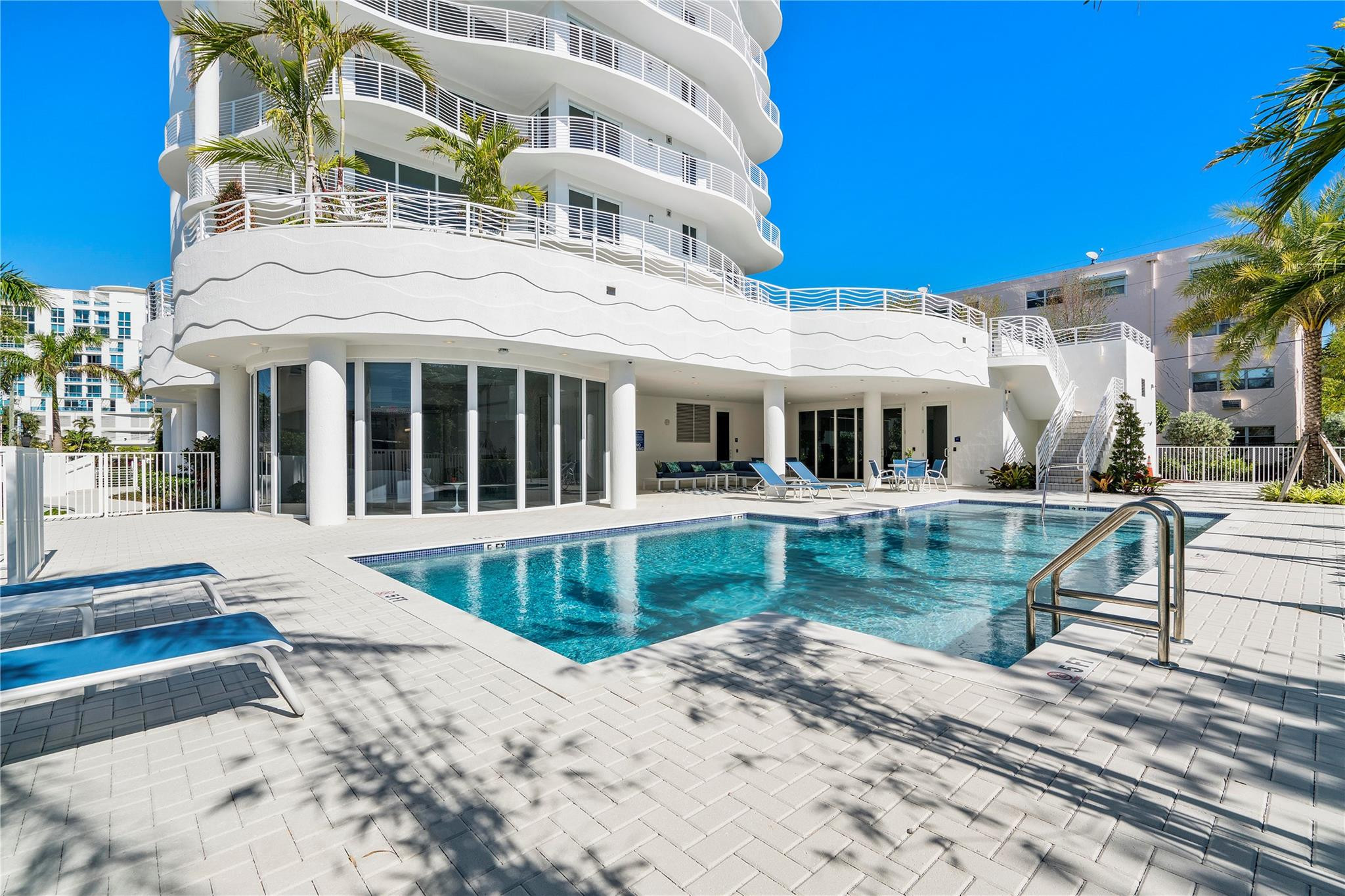 612 Bayshore Drive 702
