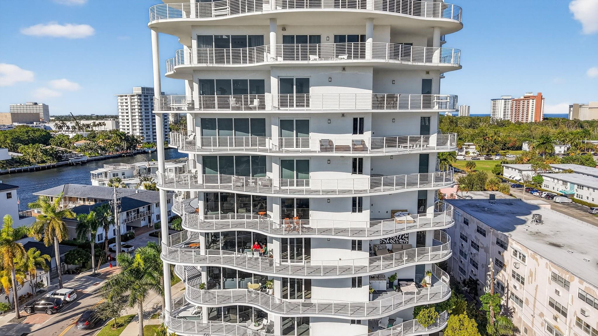 612 Bayshore Drive 702