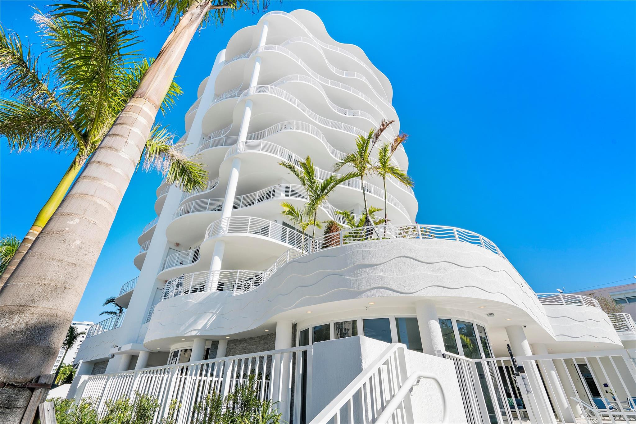 612 Bayshore Drive 702