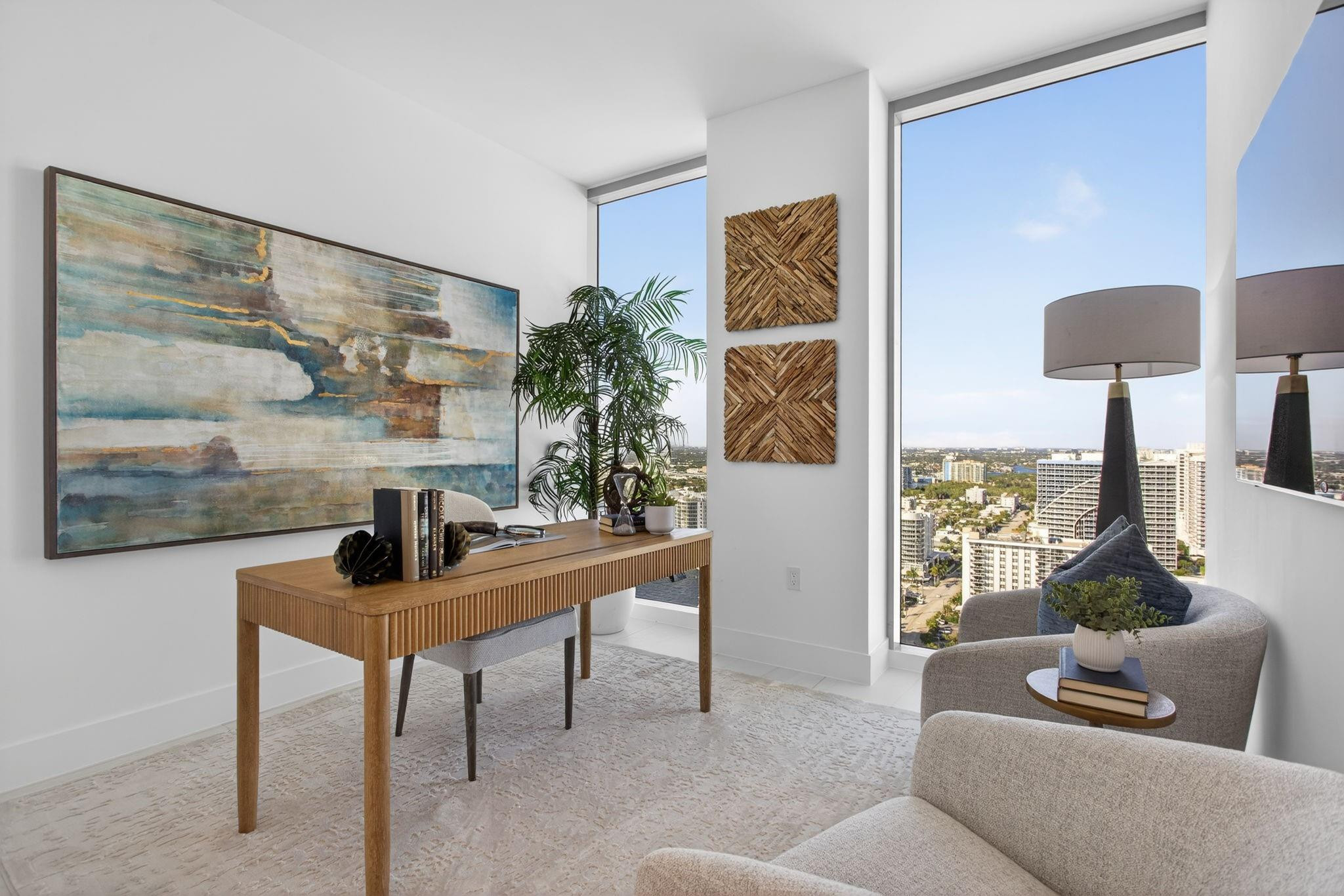153 N Seabreeze Boulevard 2505