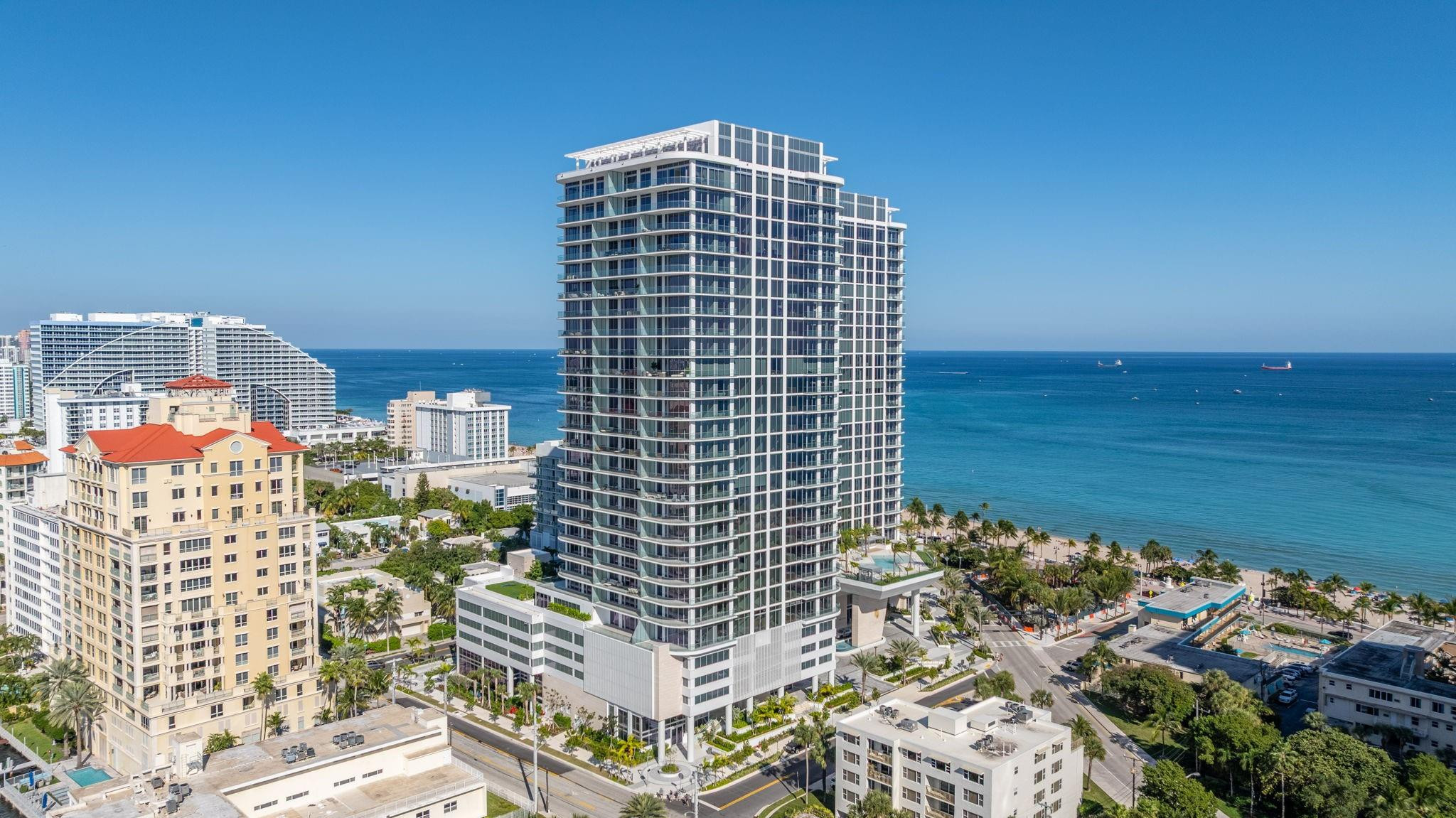153 N Seabreeze Boulevard 2505