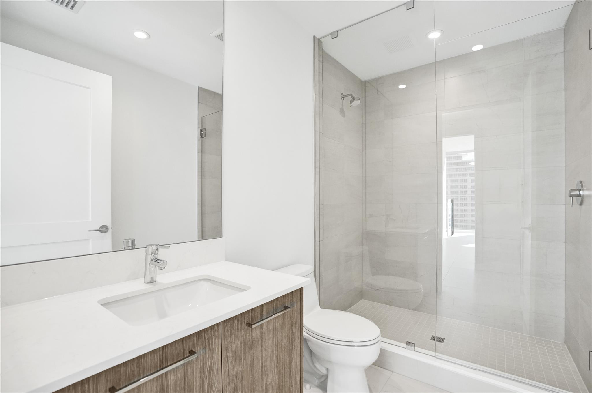 151 N Seabreeze Boulevard 1101-E