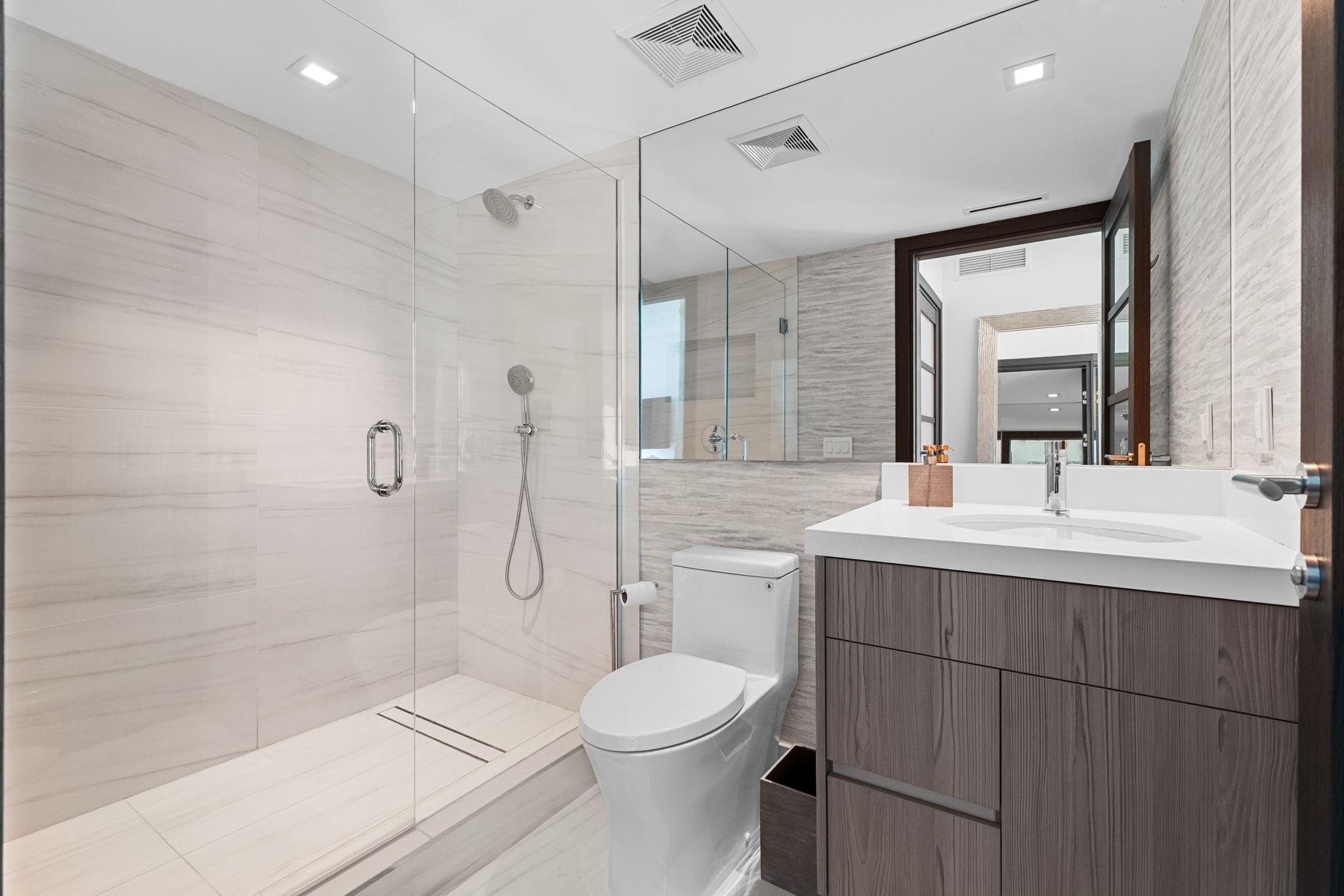 101 S Fort Lauderdale Beach Boulevard Unit: 1201