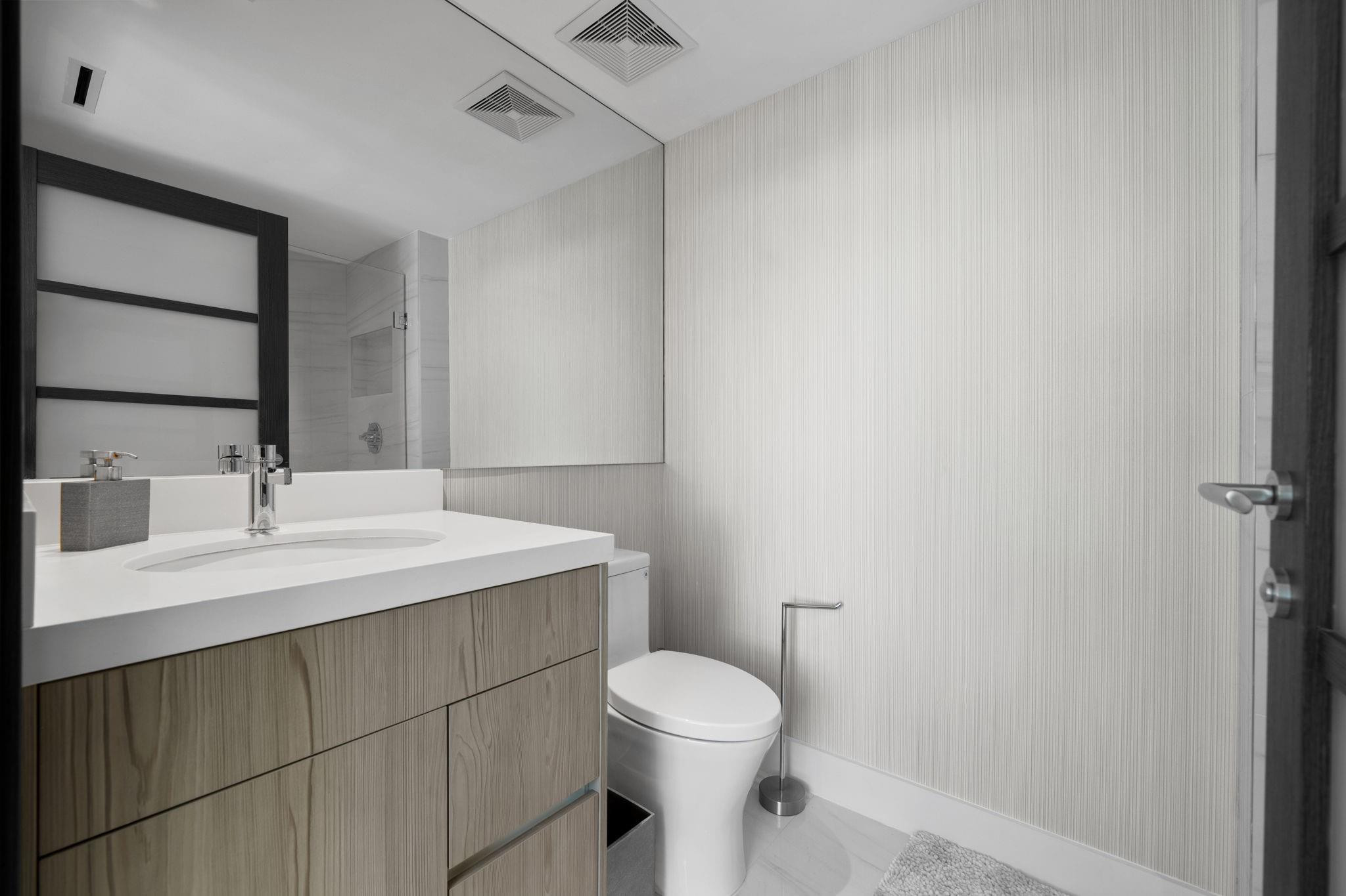 101 S Fort Lauderdale Beach Boulevard Unit: 1201