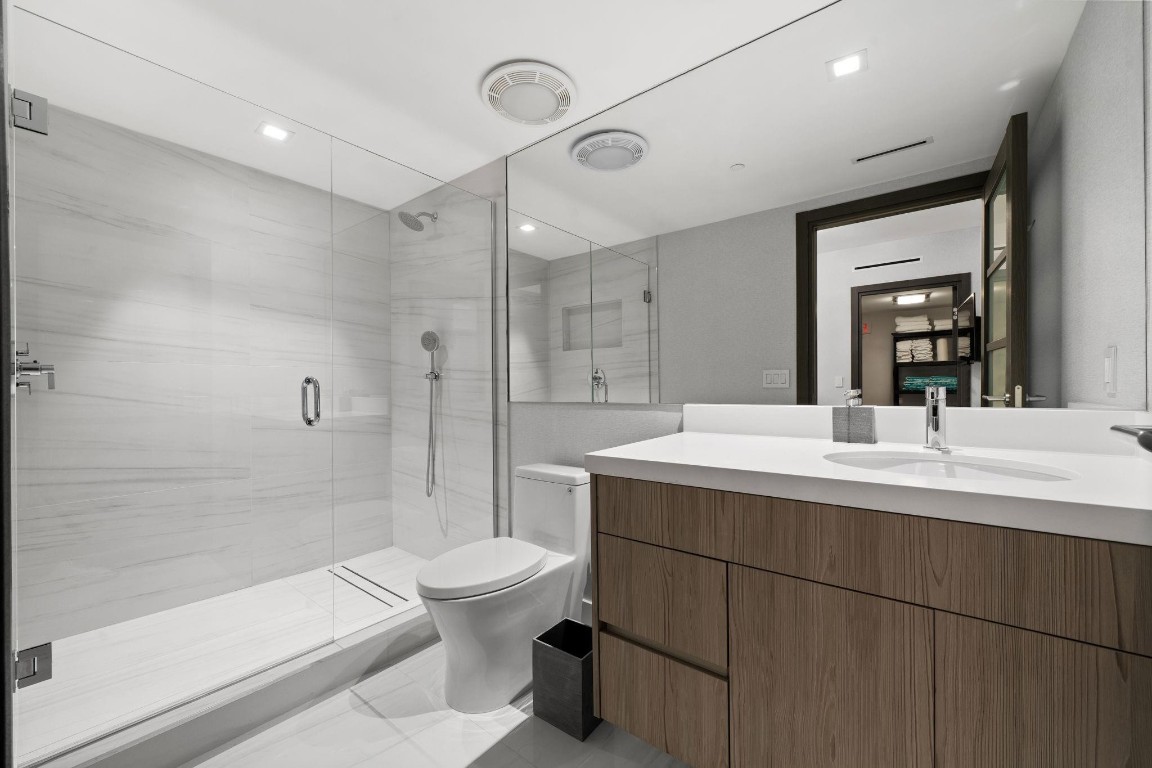 101 S Fort Lauderdale Beach Boulevard Unit: 1201