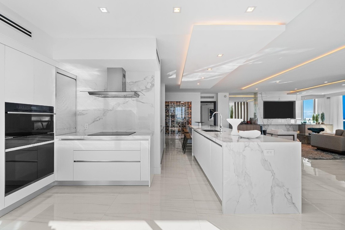 101 S Fort Lauderdale Beach Boulevard Unit: 1201