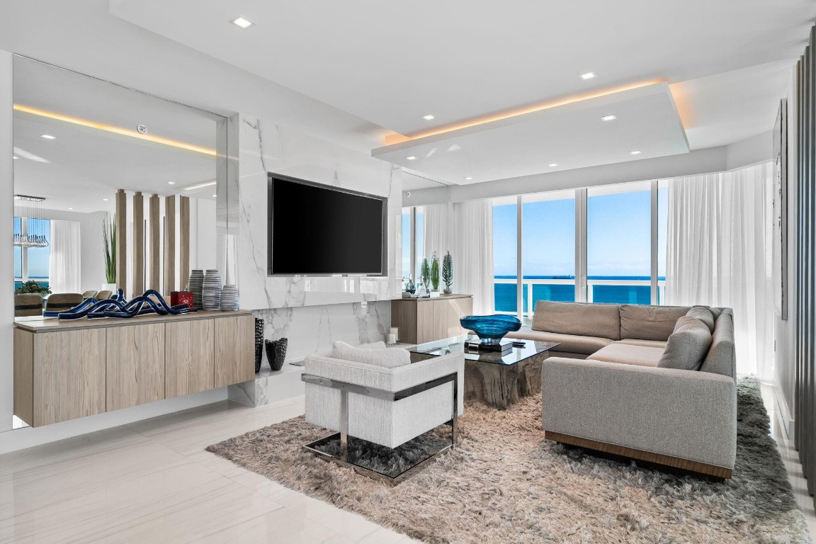 101 S Fort Lauderdale Beach Boulevard Unit: 1201