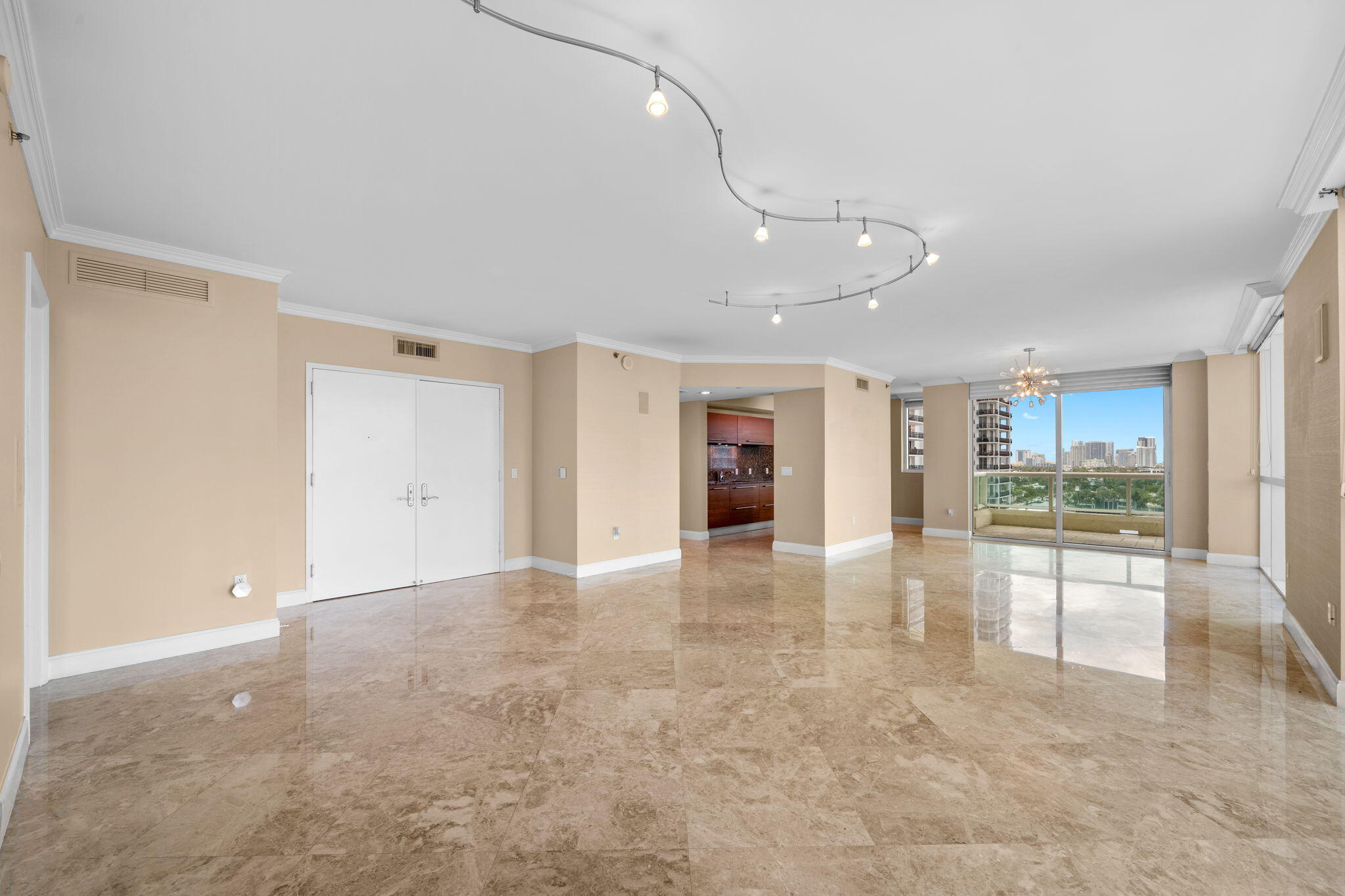 101 S Fort Lauderdale Beach Boulevard Unit: 1206