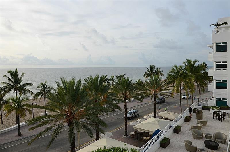 101 S Fort Lauderdale Beach Boulevard Unit: 1206