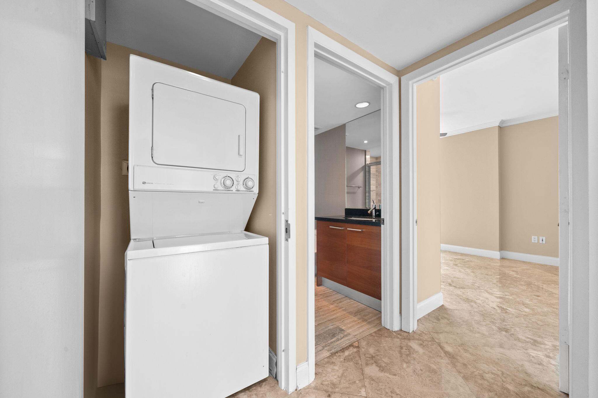 101 S Fort Lauderdale Beach Boulevard Unit: 1206