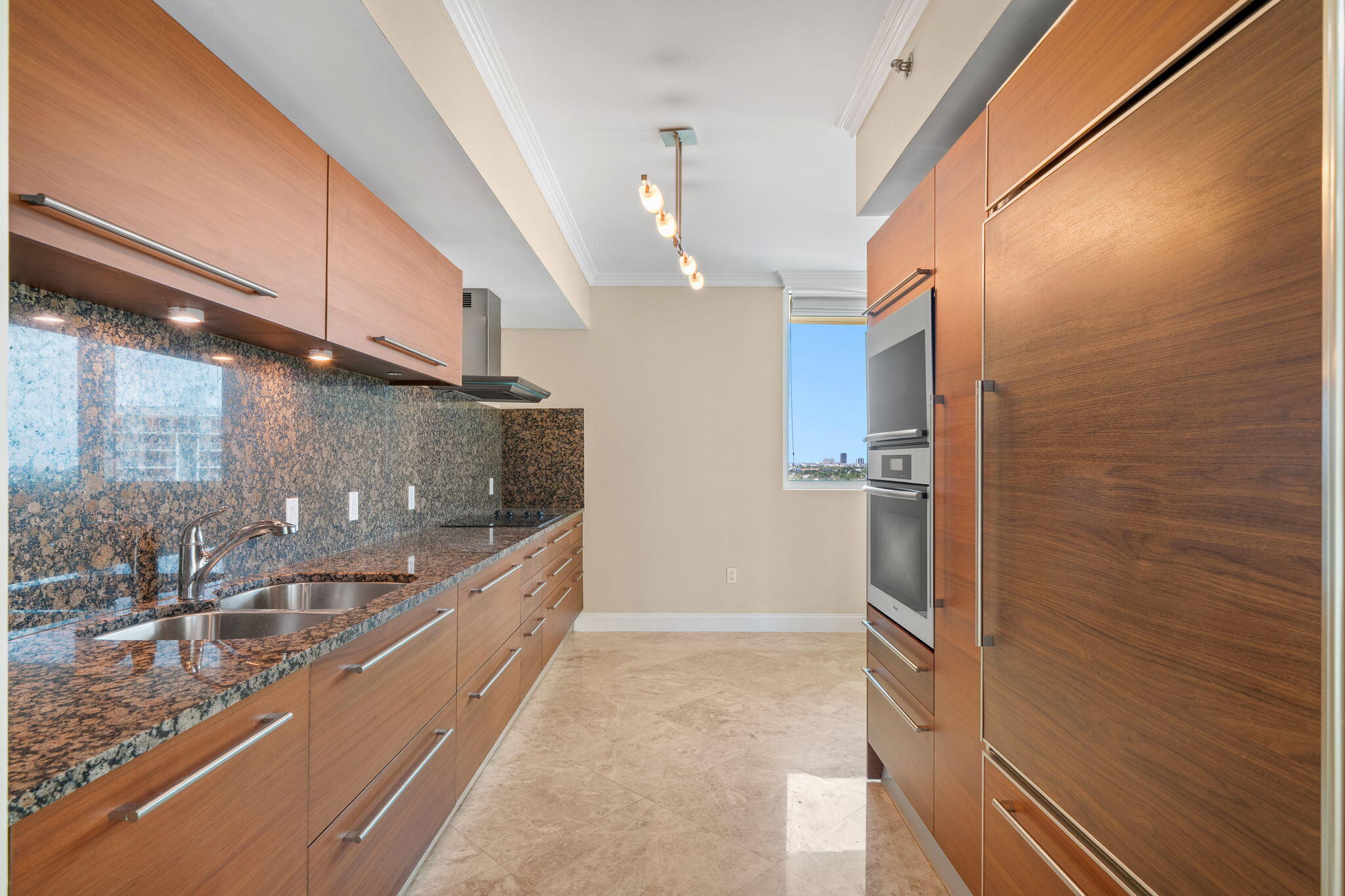 101 S Fort Lauderdale Beach Boulevard Unit: 1206
