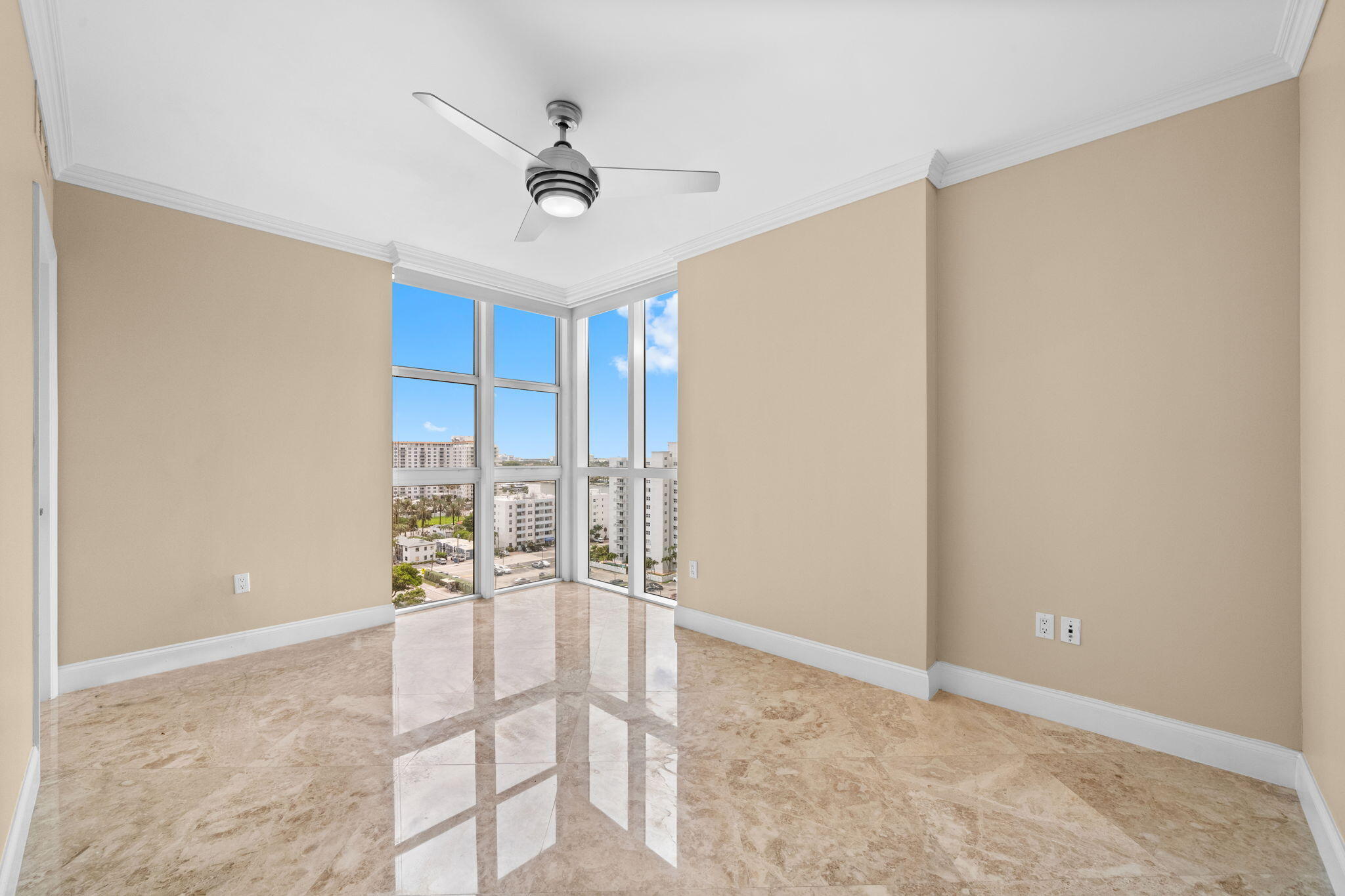 101 S Fort Lauderdale Beach Boulevard Unit: 1206