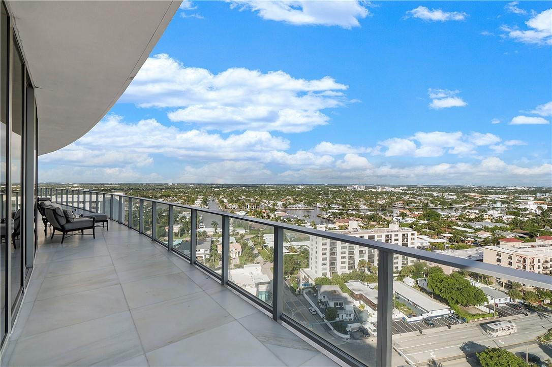 2200 N Ocean Boulevard N1701/N1801