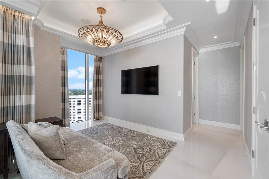 2200 N Ocean Boulevard N1701/N1801