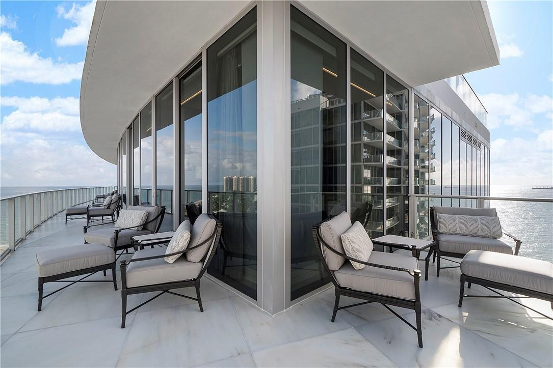 2200 N Ocean Boulevard N1701/N1801