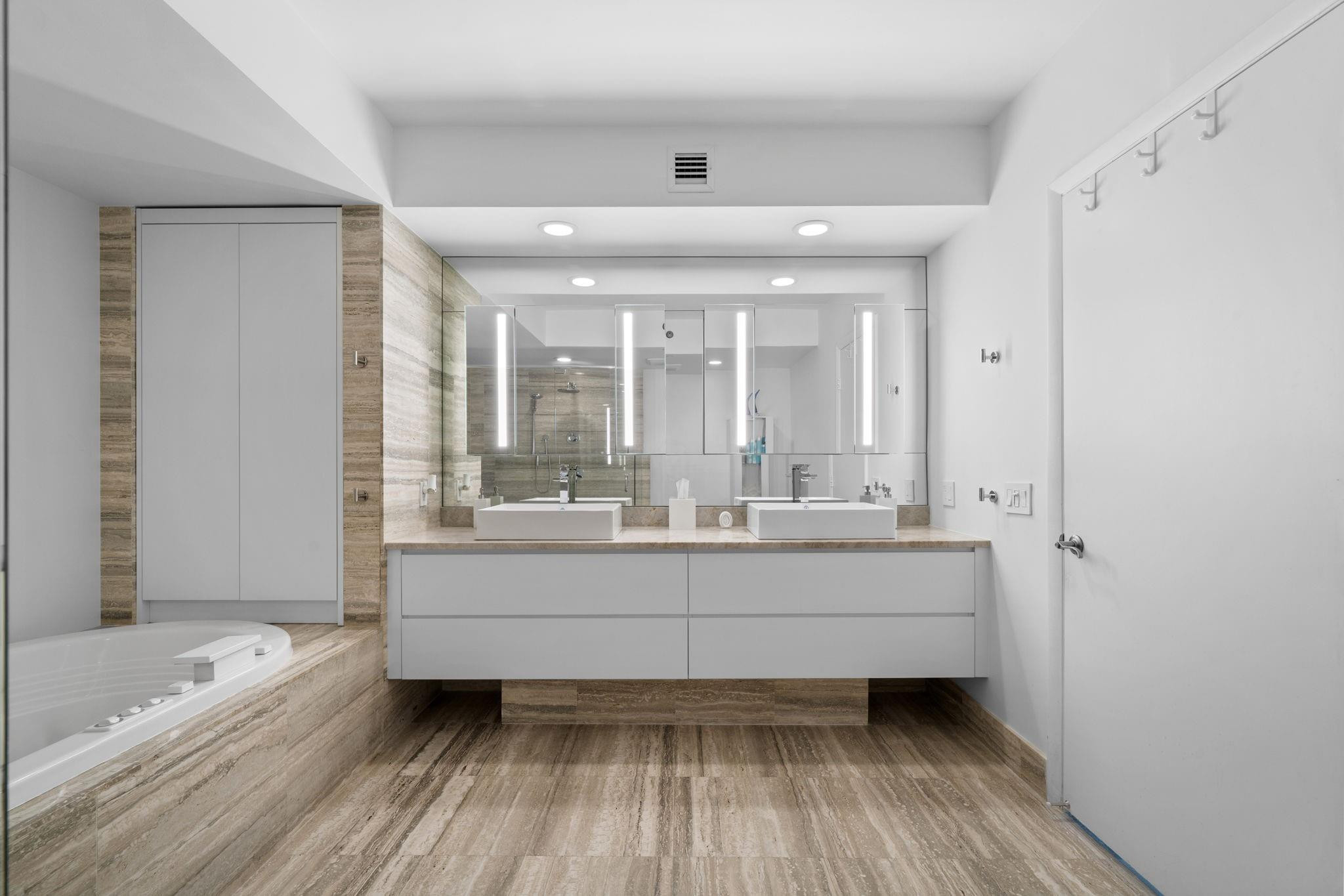 101 S Fort Lauderdale Beach Boulevard Unit: 705