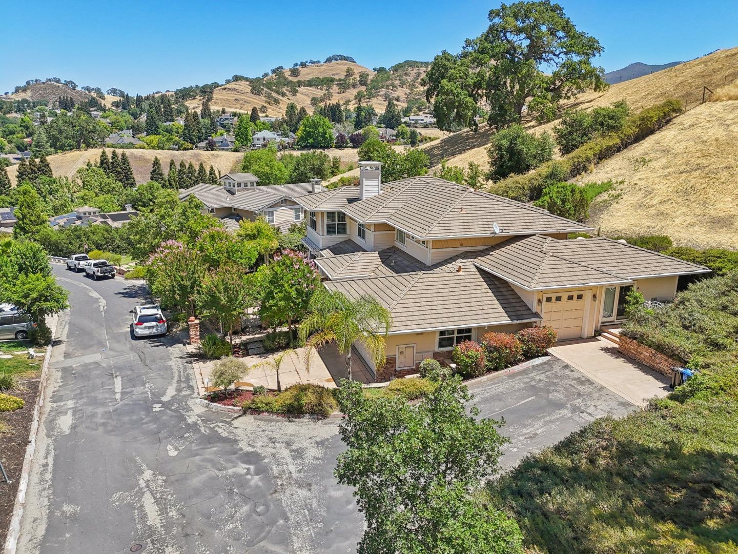 125 Mystic Place