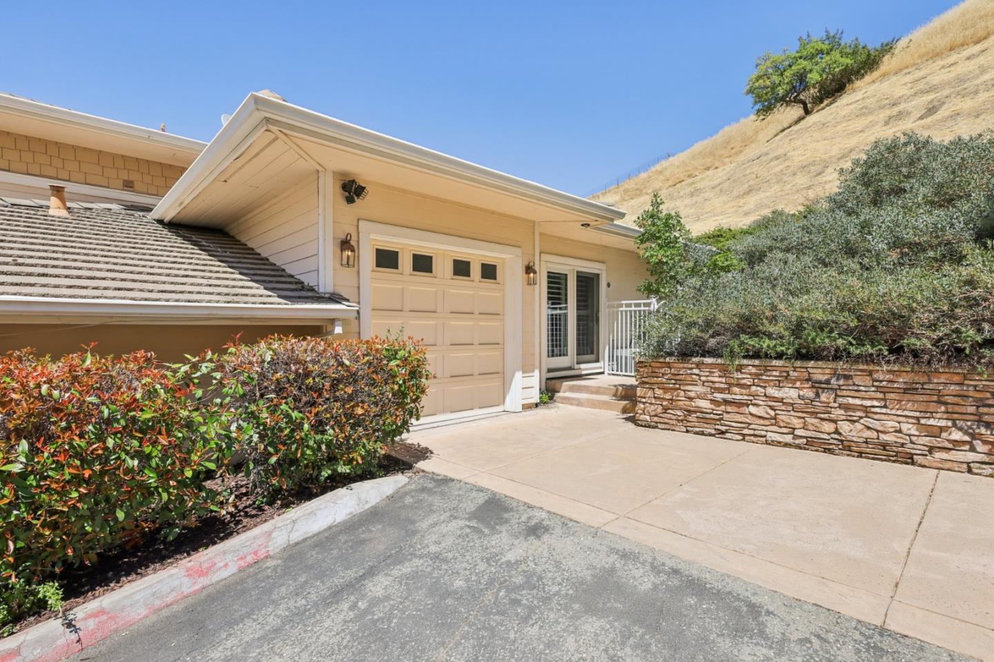 125 Mystic Place