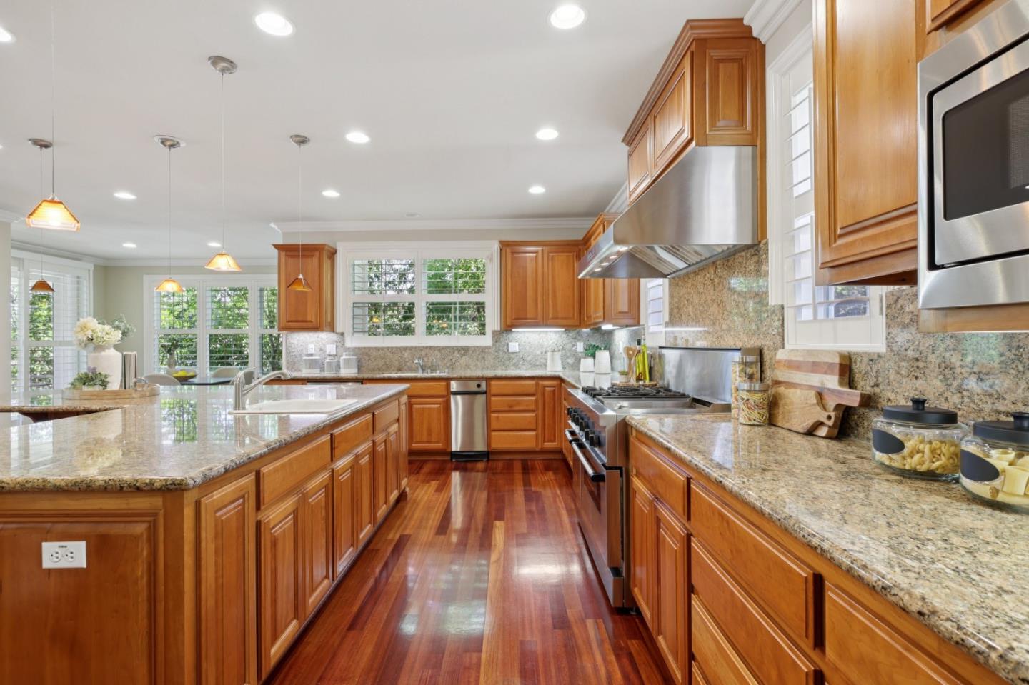 125 Mystic Place