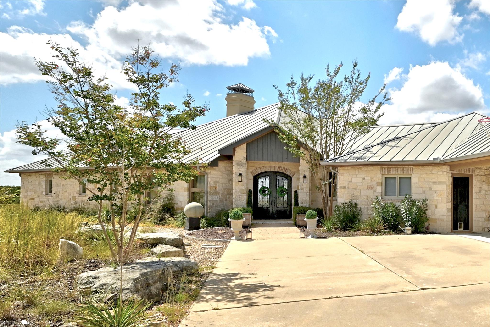 8075 Mount Sharp RD