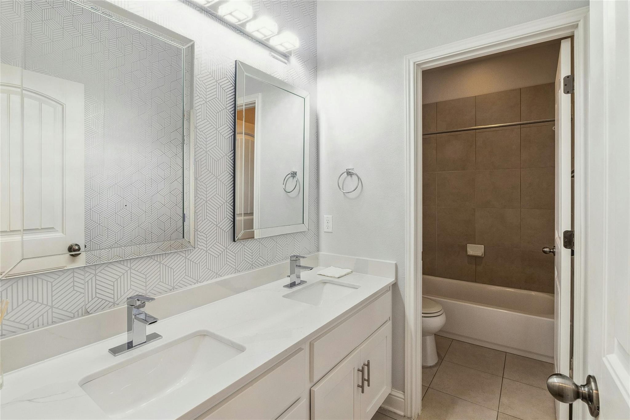 11813 Quintana CV