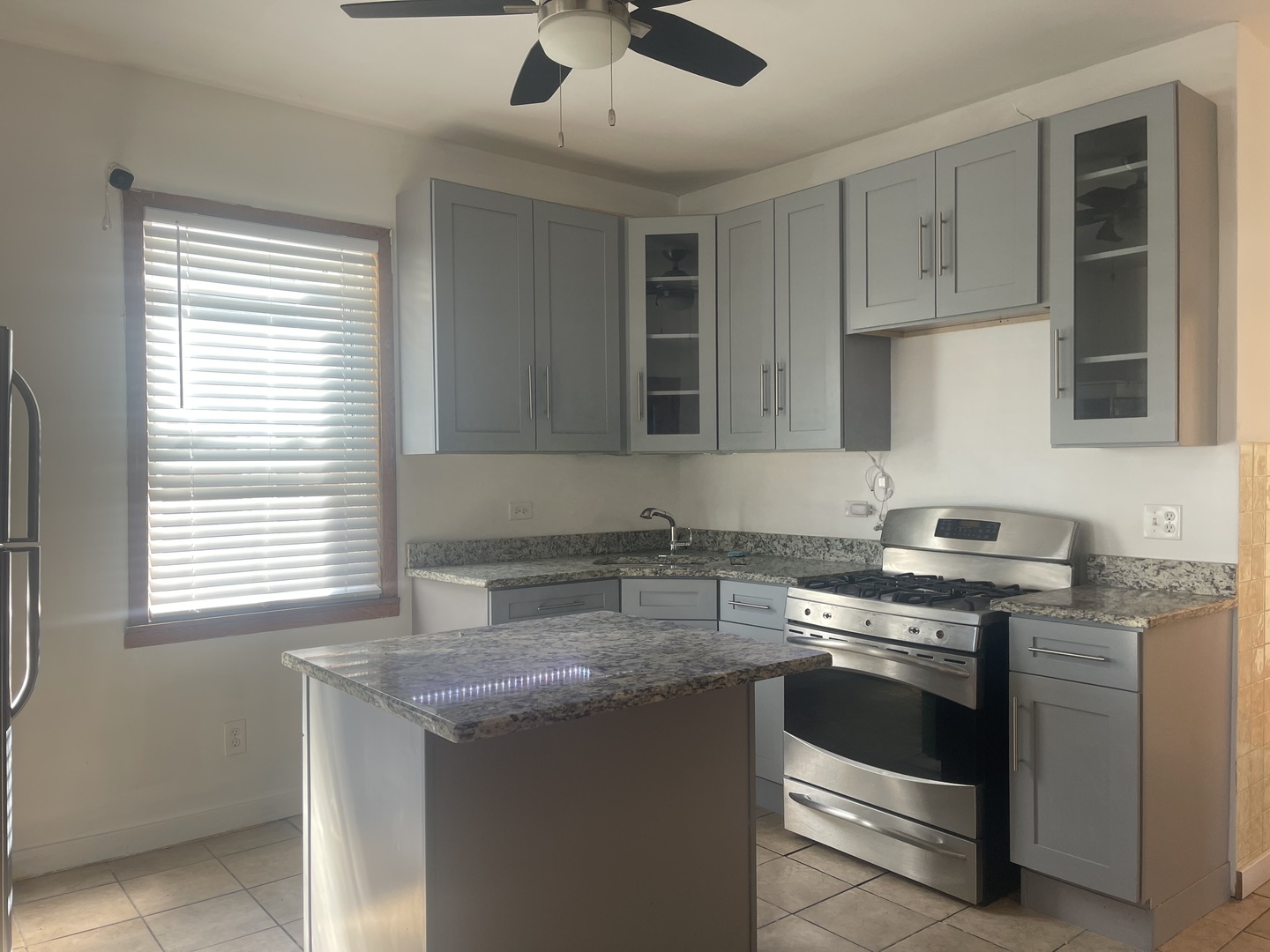 5304 W Altgeld Street Unit: 2