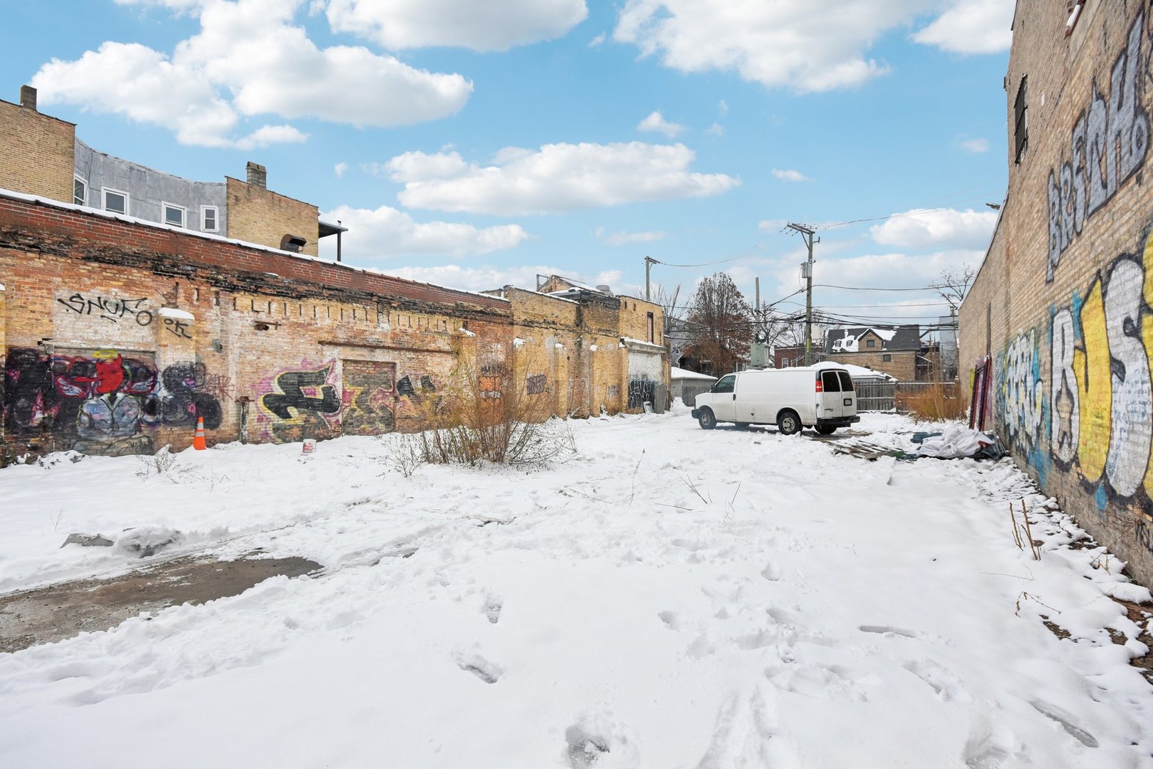 3212 W Armitage Avenue