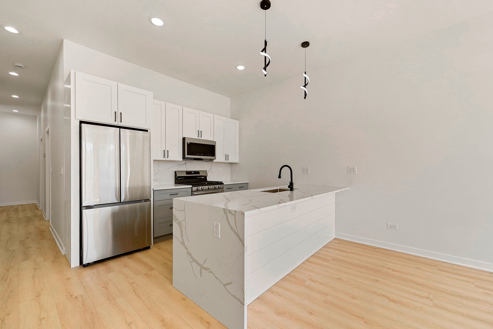 530 N Lawndale Avenue