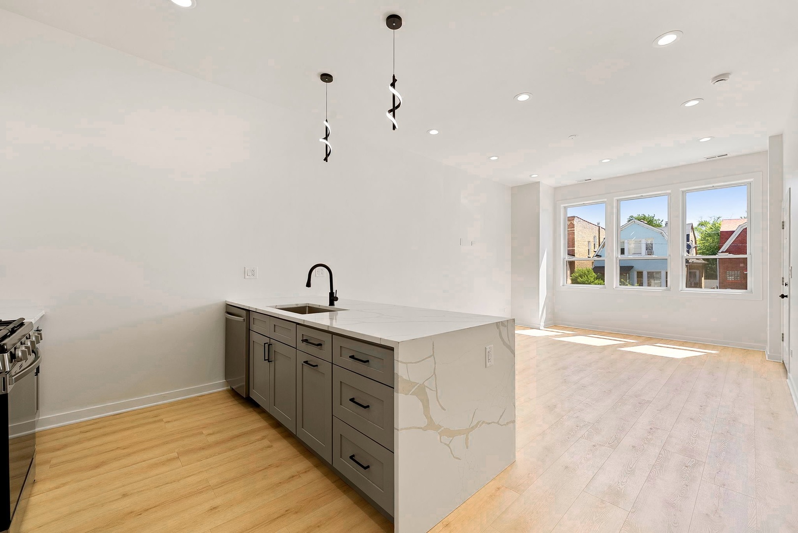 530 N Lawndale Avenue