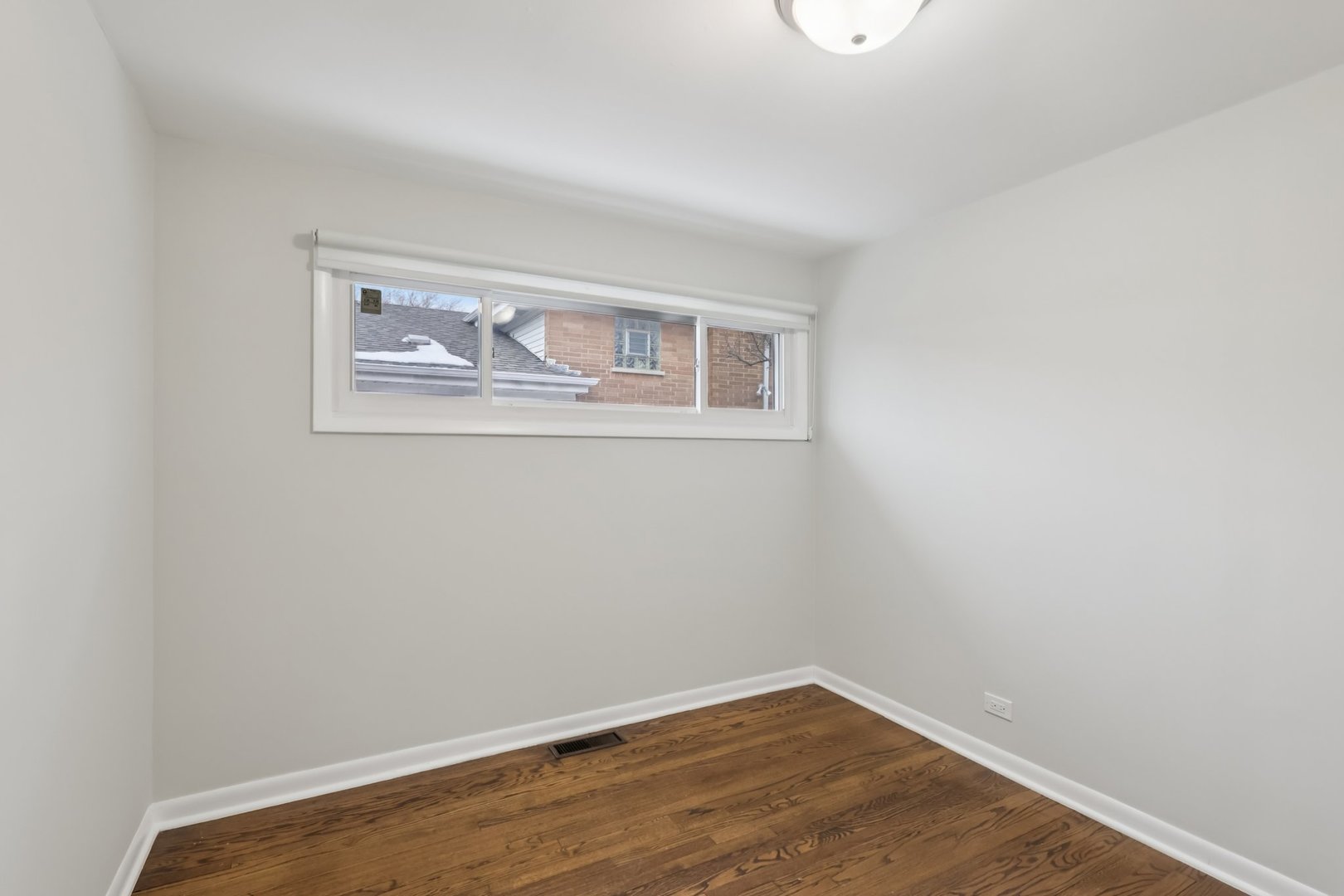 6803 N KEELER Avenue